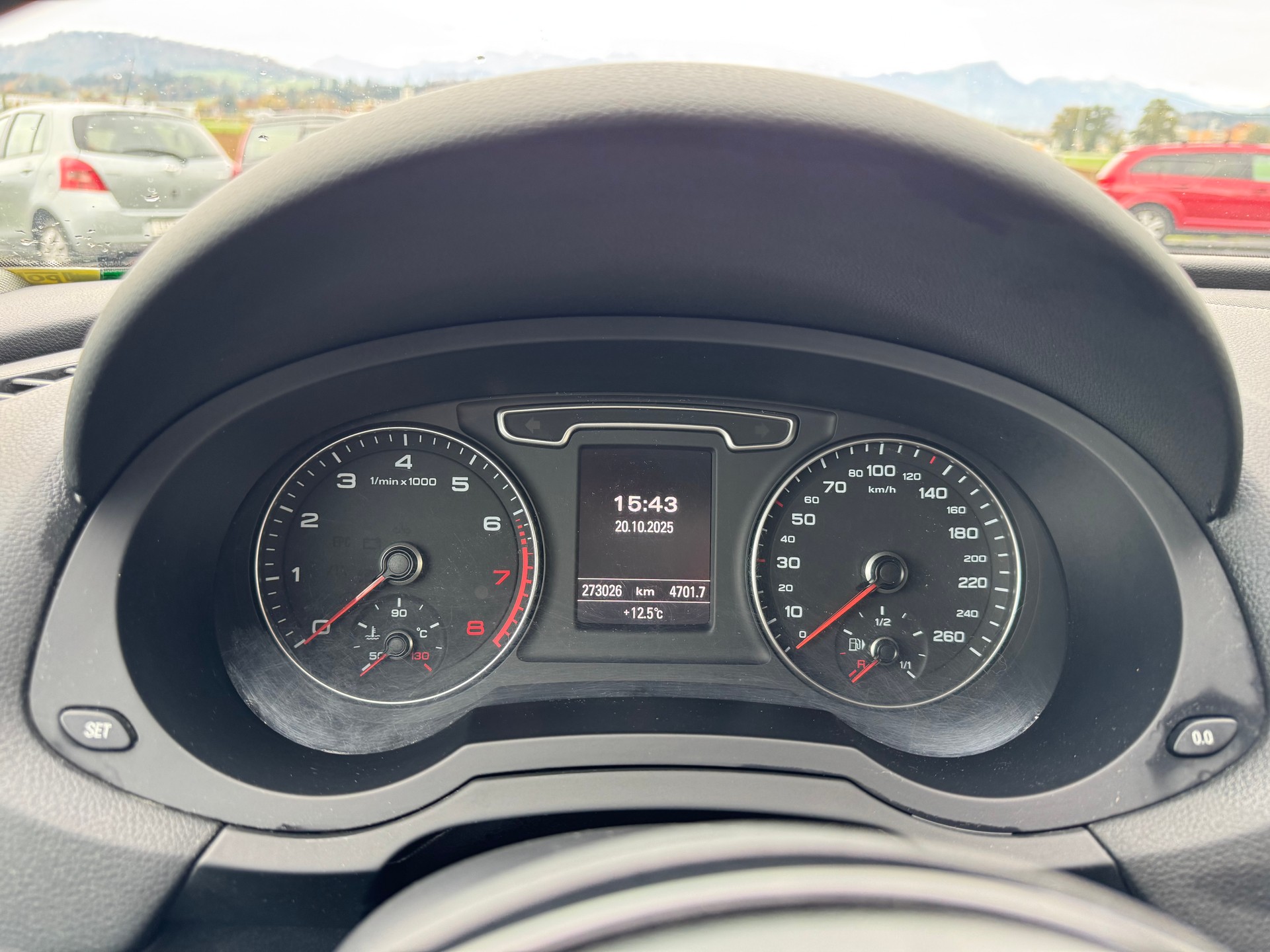 AUDI Q3 2.0 TFSI quattro S-tronic-image-11