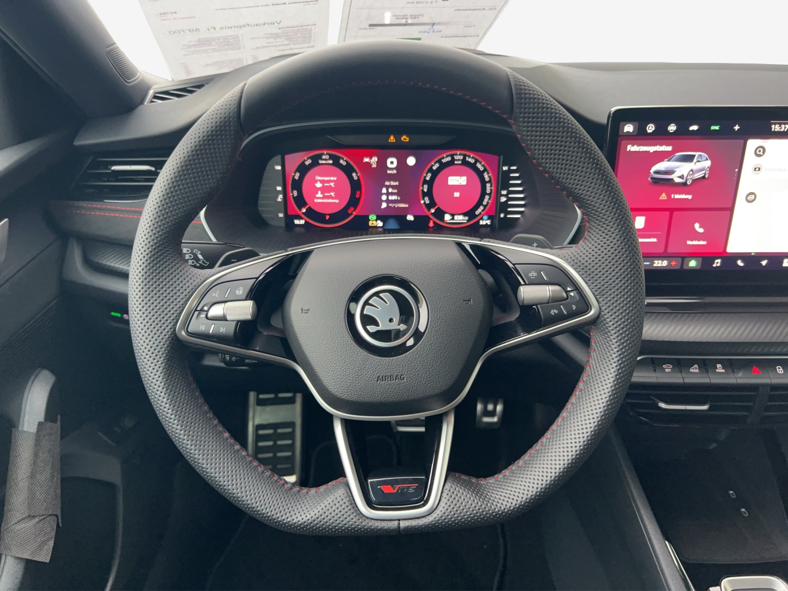SKODA Octavia Combi 2.0 TSI DSG RS-image-9
