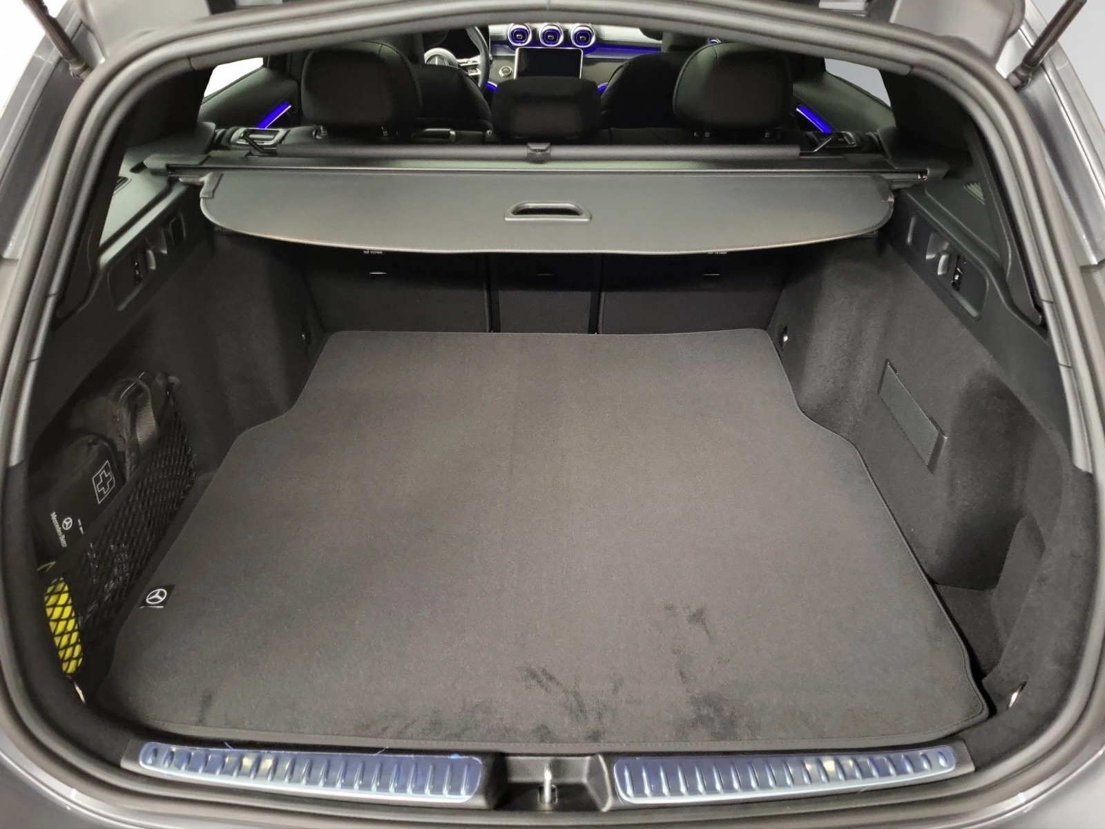 MERCEDES-BENZ C 300de T EQ Hybrid-image-9