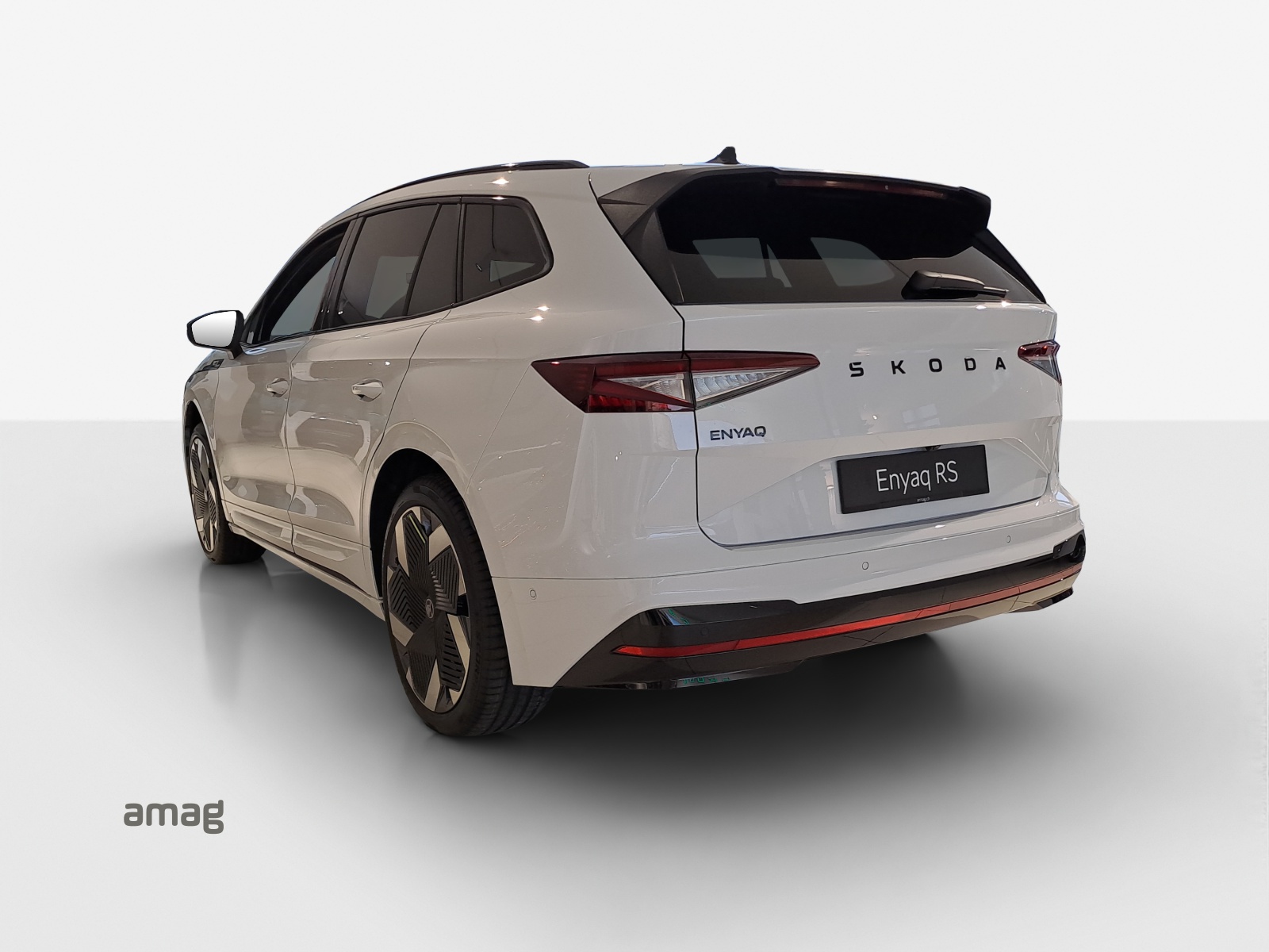 SKODA Enyaq 4x4 RS-image-2