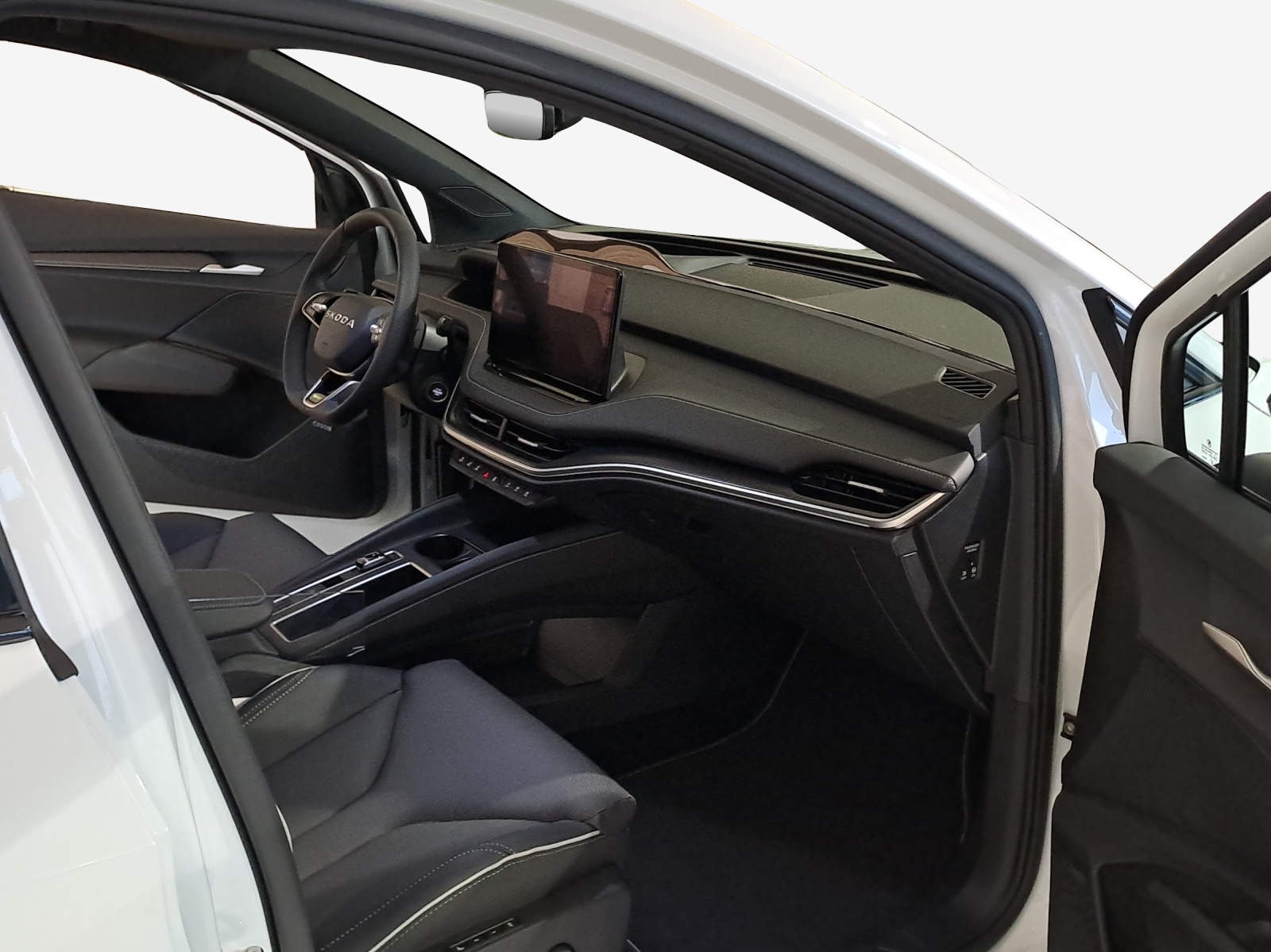 SKODA Enyaq 4x4 RS-image-13