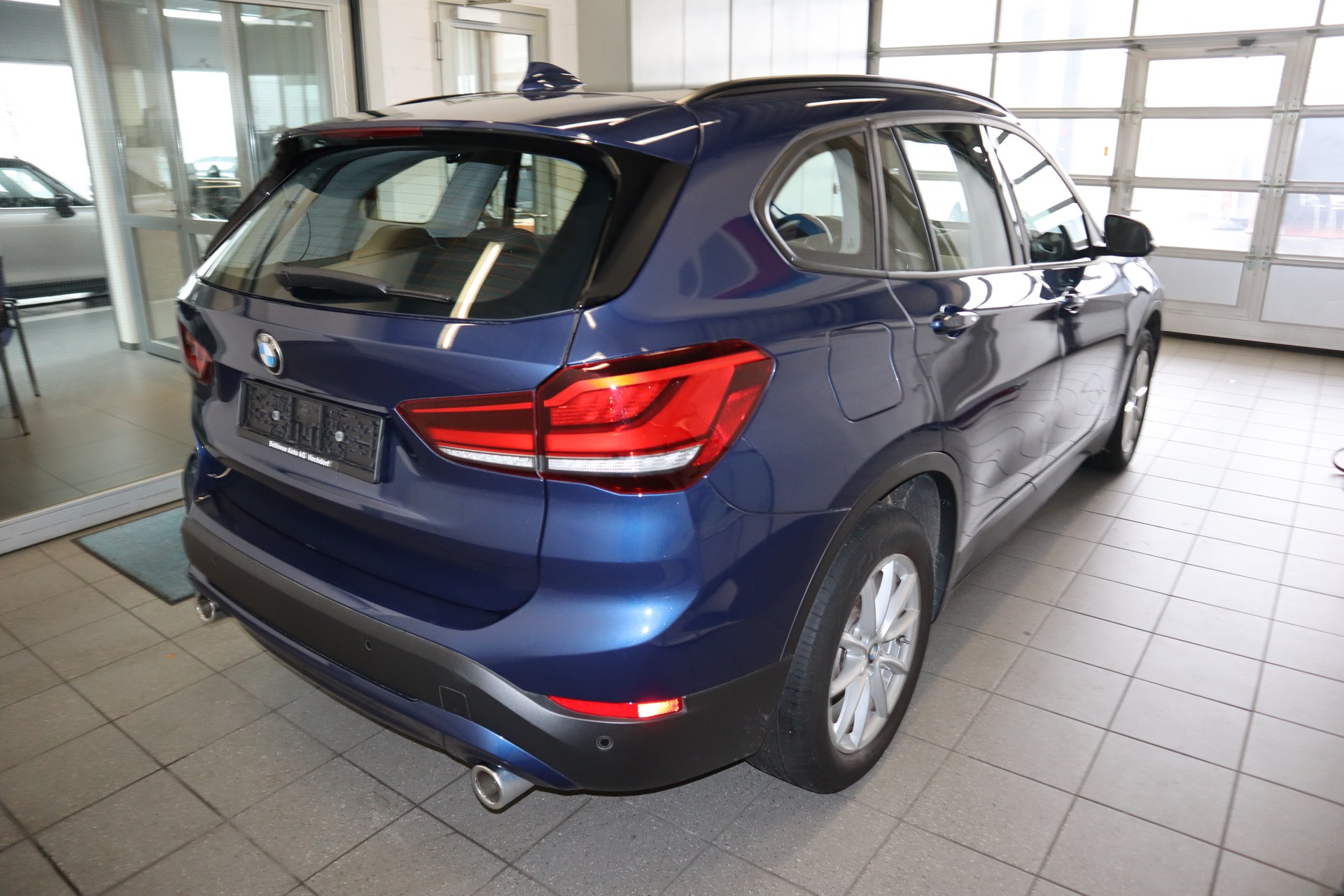 BMW X1 xDrive 20d Steptronic 4x4 Euro 6-image-1