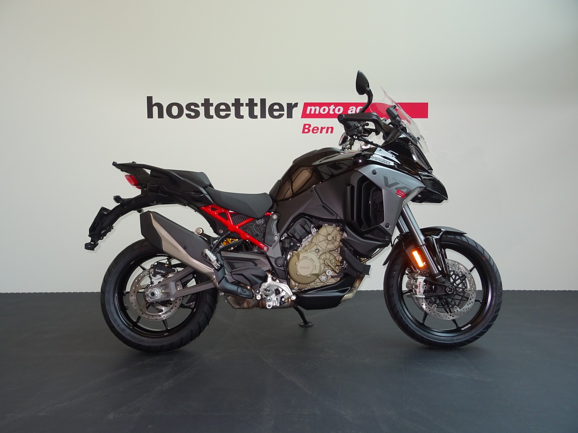 DUCATI Multistrada V4 S Radar & Sport-showroom-element-1