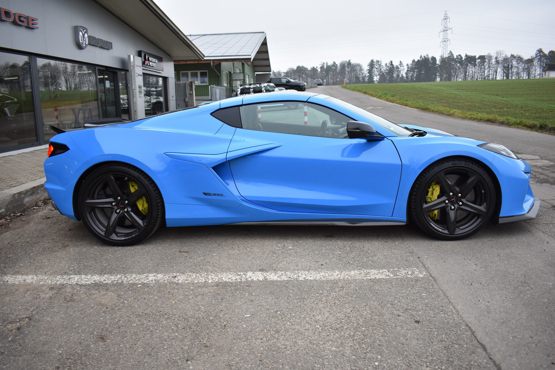 CHEVROLET Corvette C8 E-Ray-image-4