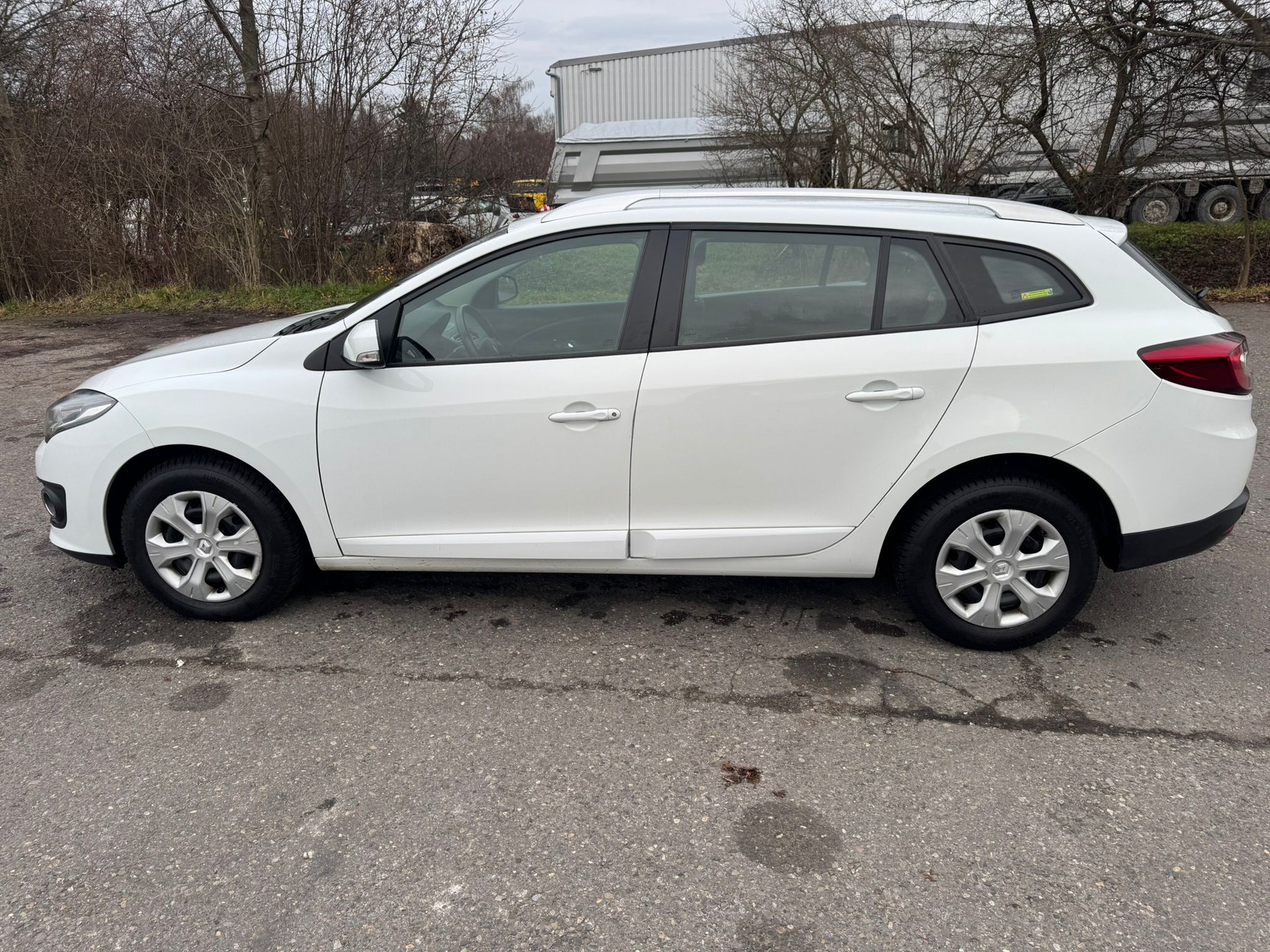 RENAULT Mégane Grandtour 1.5 dCi Expression-image-7