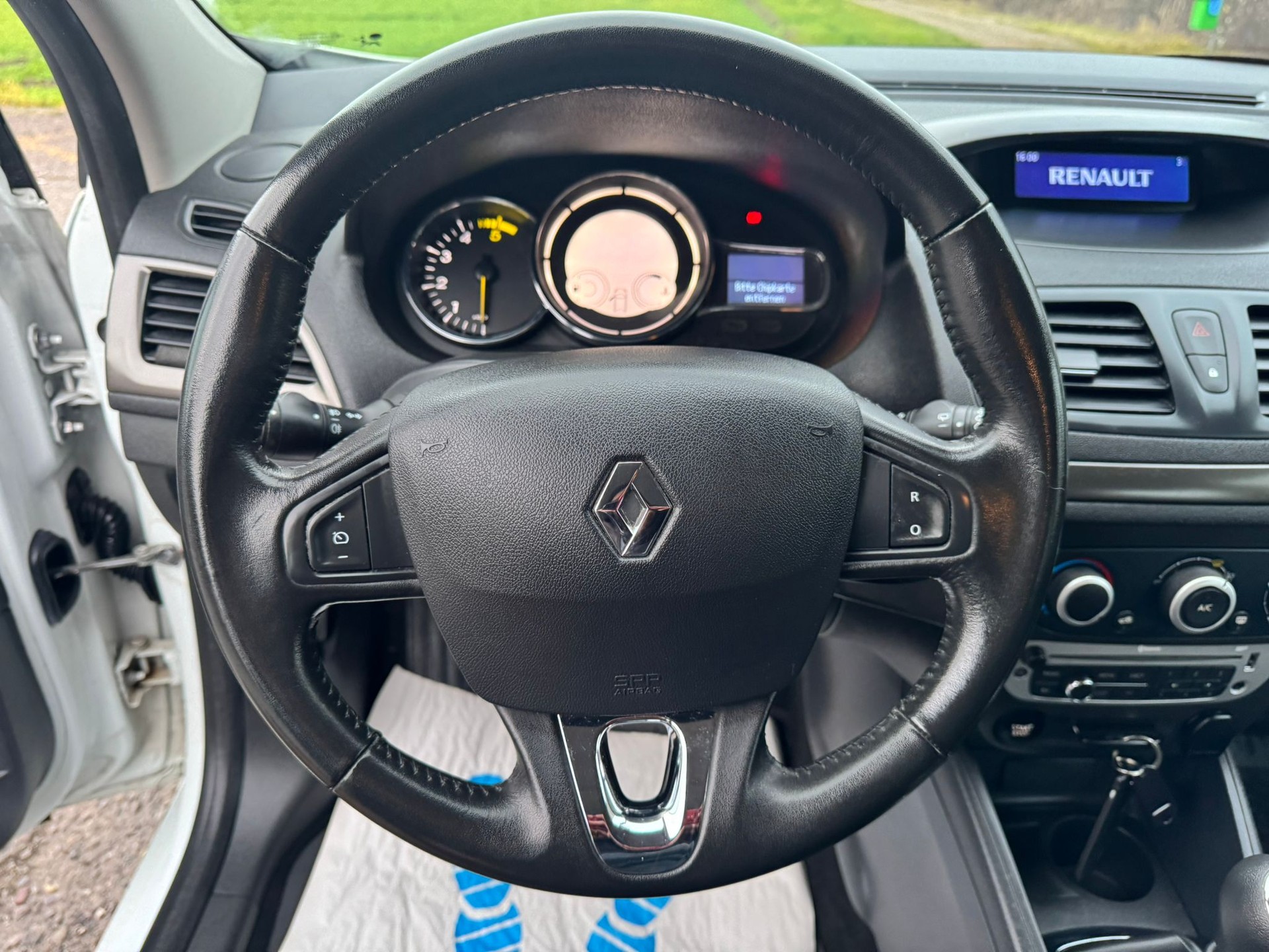 RENAULT Mégane Grandtour 1.5 dCi Expression-image-18