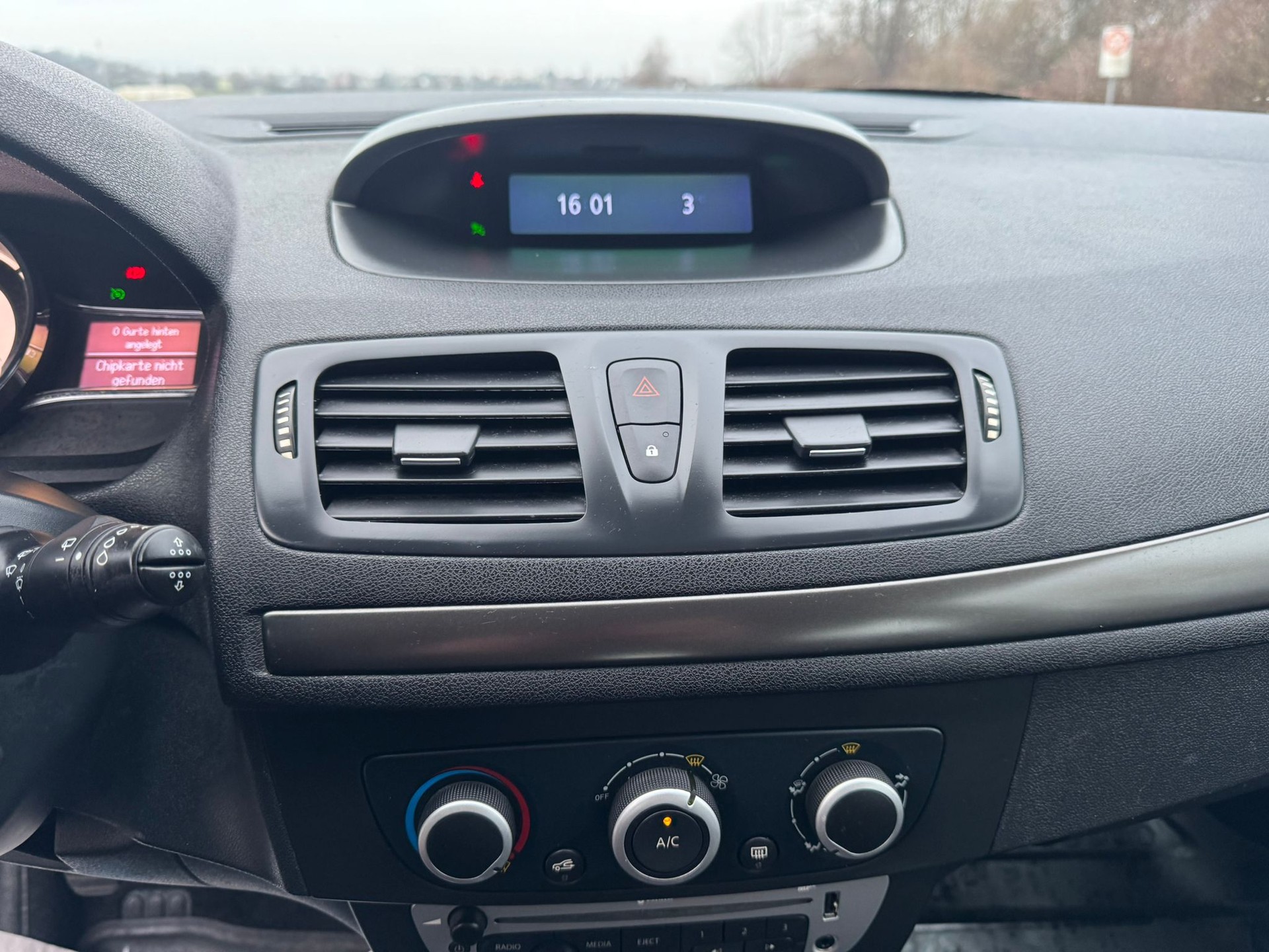 RENAULT Mégane Grandtour 1.5 dCi Expression-image-22