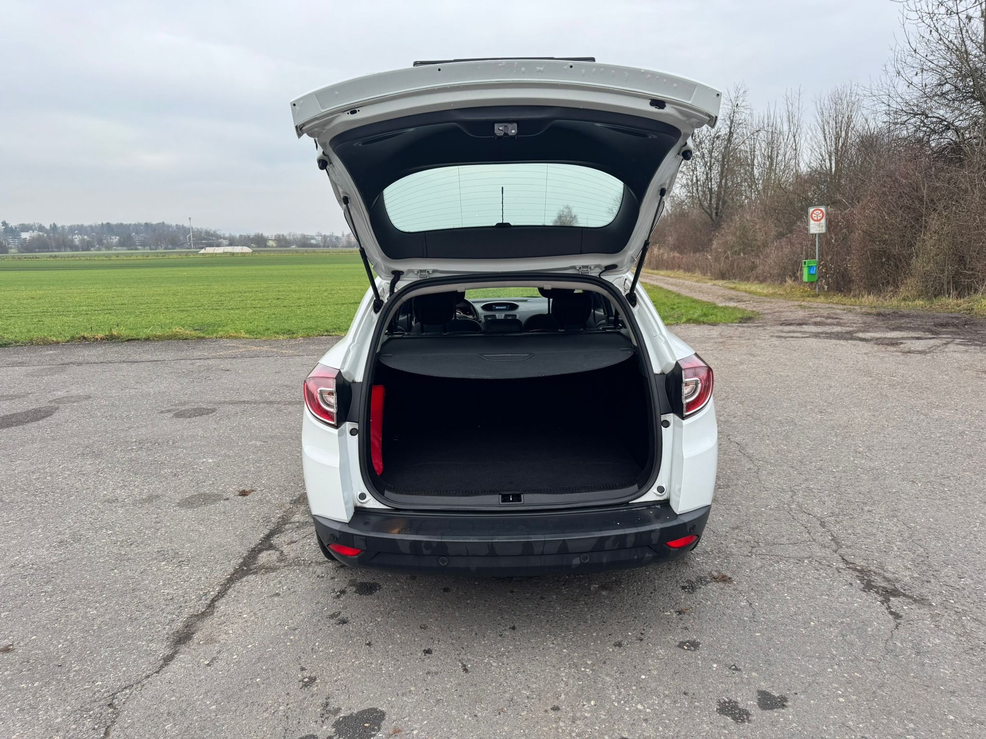 RENAULT Mégane Grandtour 1.5 dCi Expression-image-6