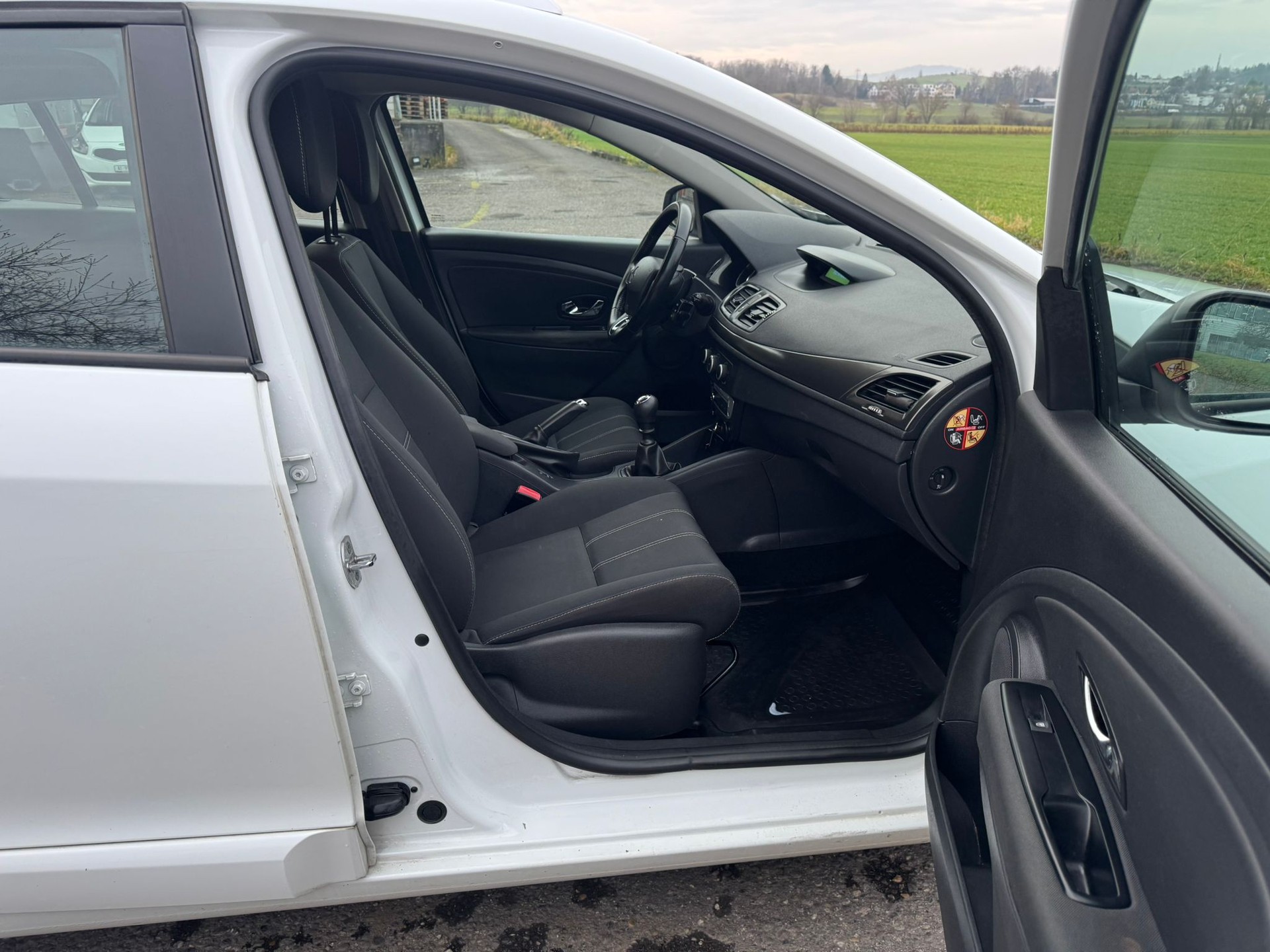 RENAULT Mégane Grandtour 1.5 dCi Expression-image-11