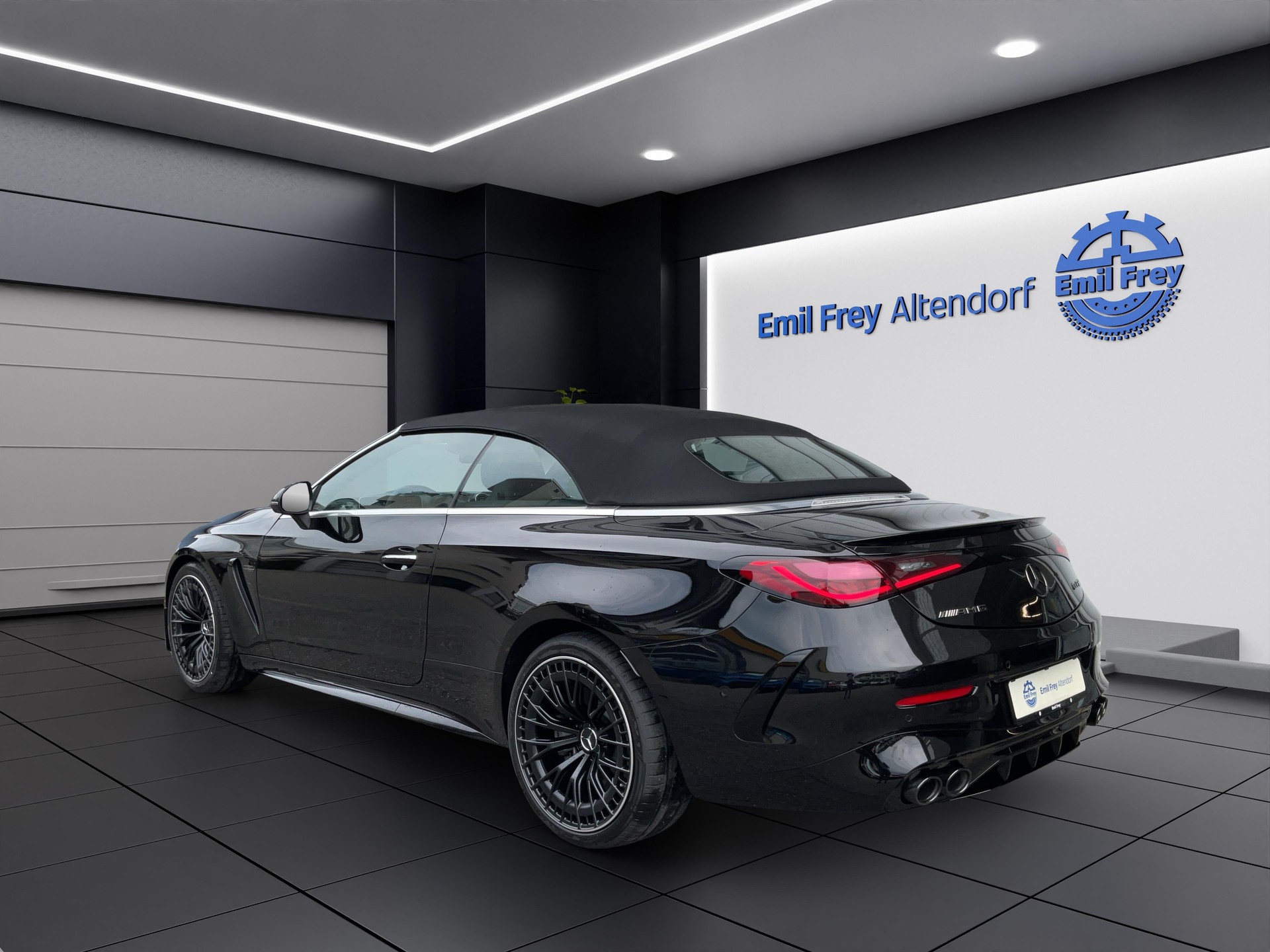 MERCEDES-BENZ AMG CLE 53 4MATIC+ Cabriolet-image-3