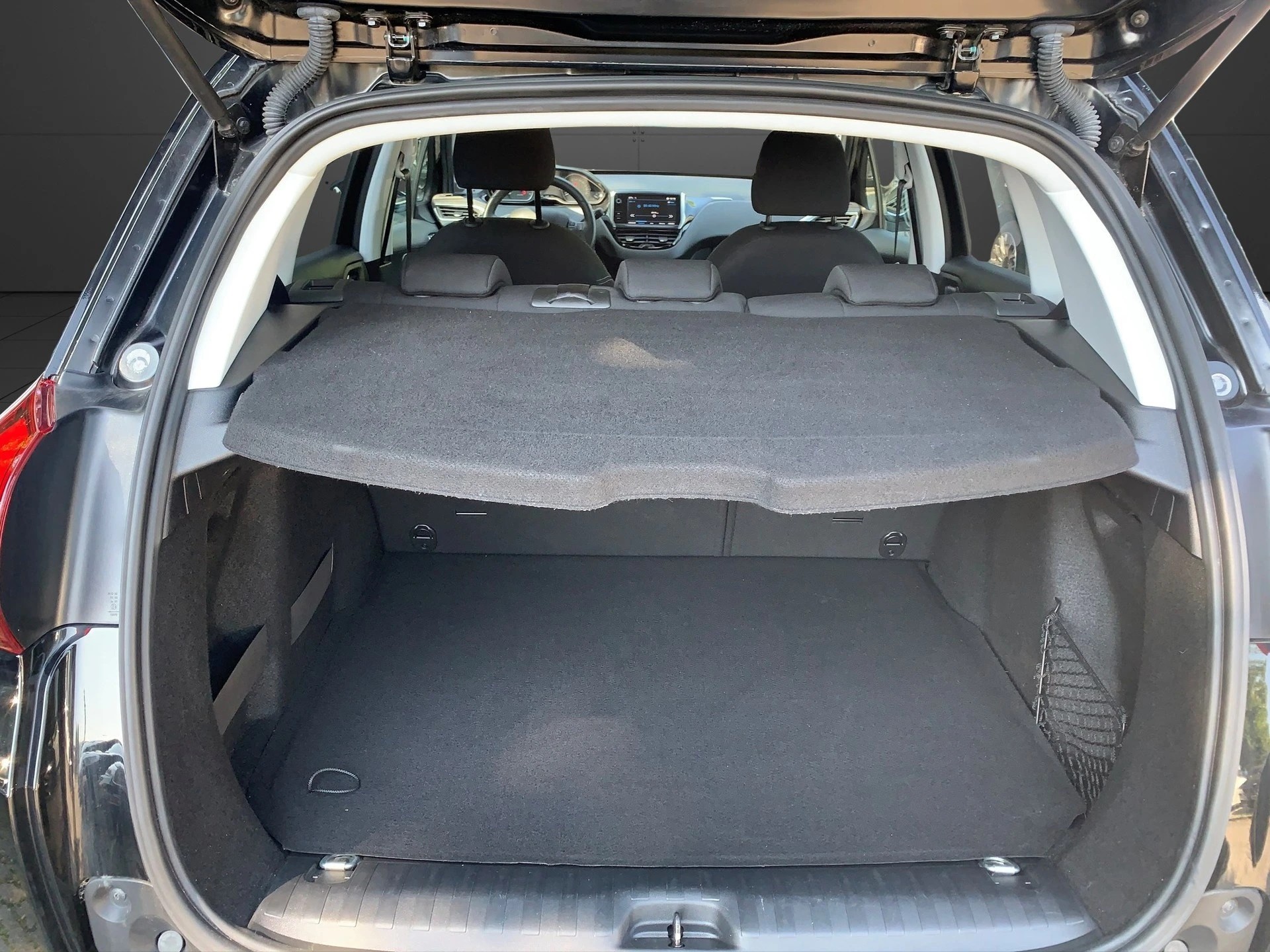 PEUGEOT 2008 1.2 PureTech Active-image-7