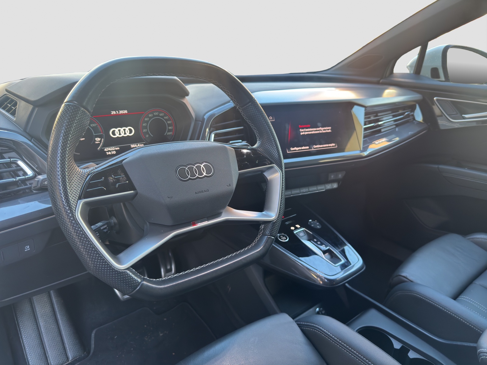 AUDI Q4 e-tron 50 quattro-image-6