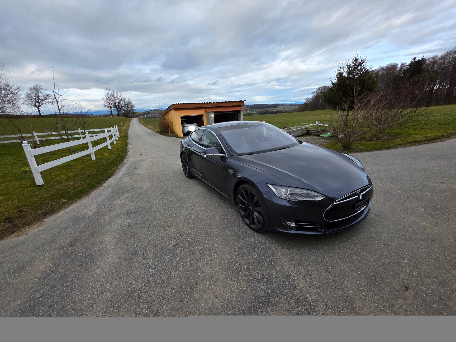 TESLA Model s 85D Performance-image-0