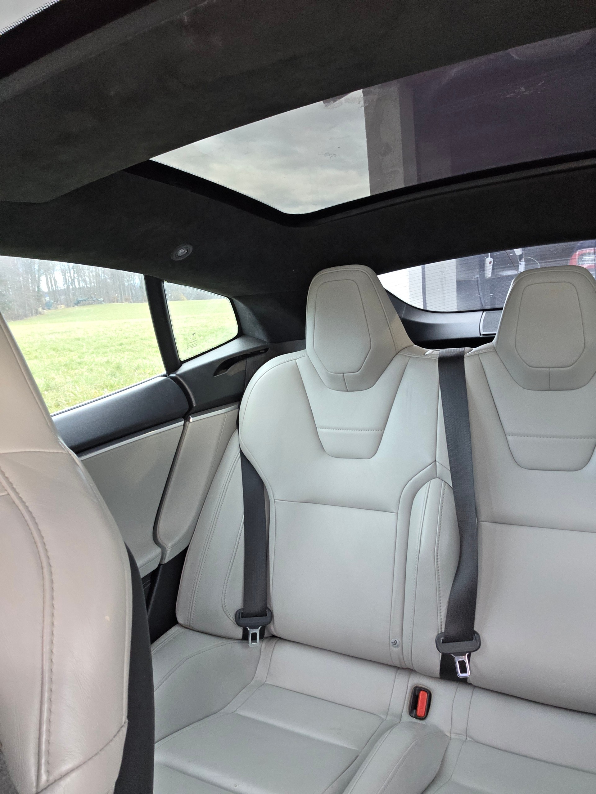 TESLA Model s 85D Performance-image-3