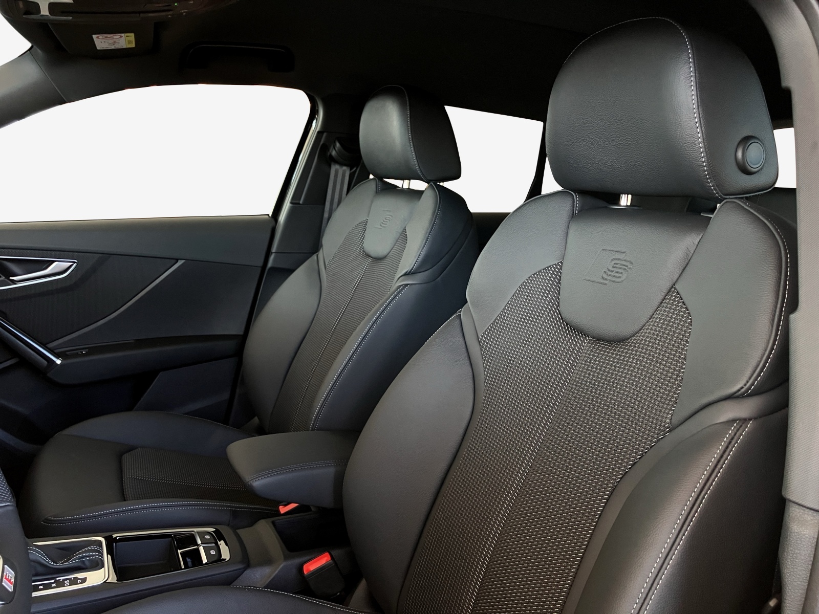 AUDI Q2 35 TFSI advanced S-tronic-image-14