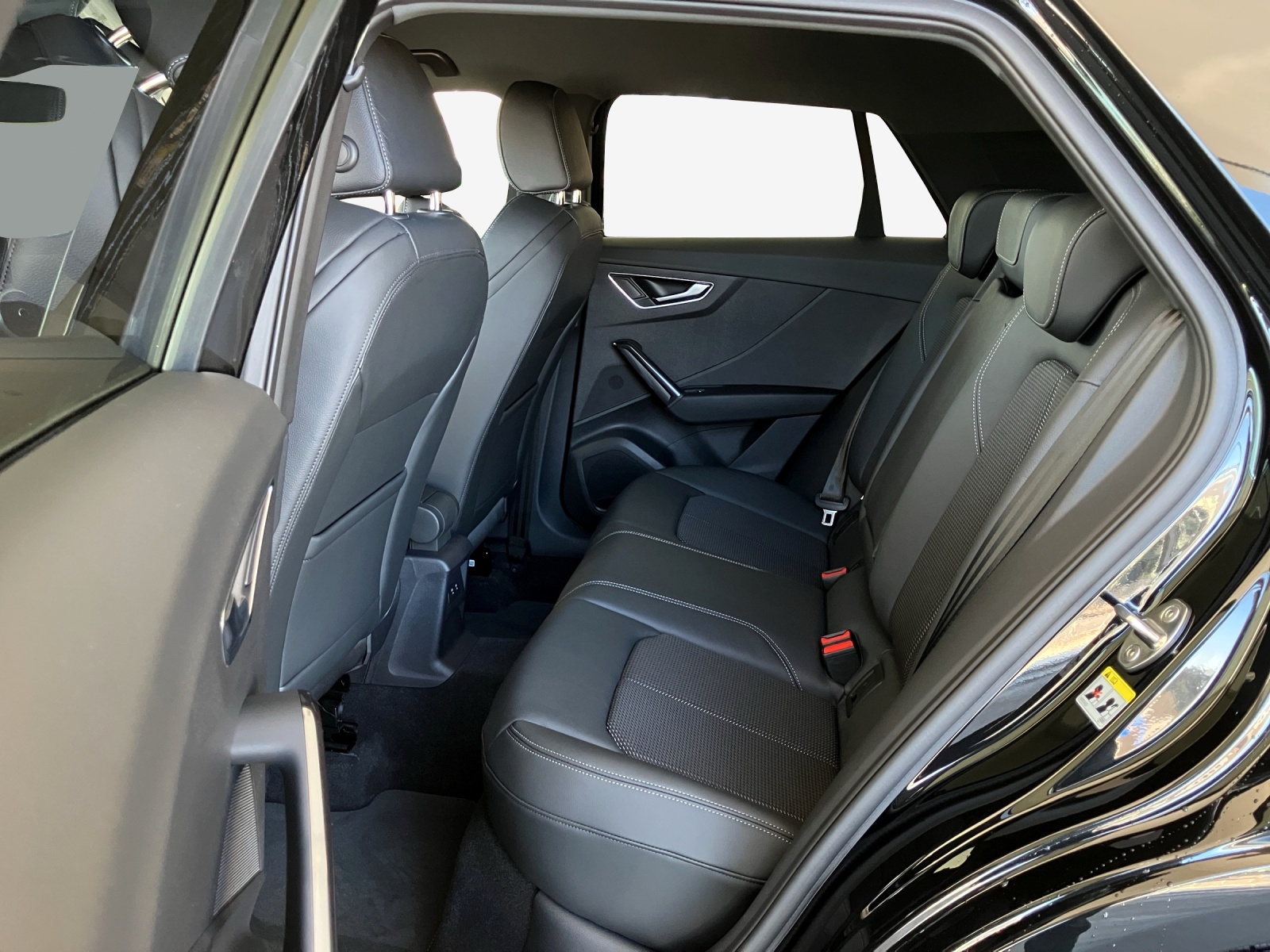 AUDI Q2 35 TFSI advanced S-tronic-image-11
