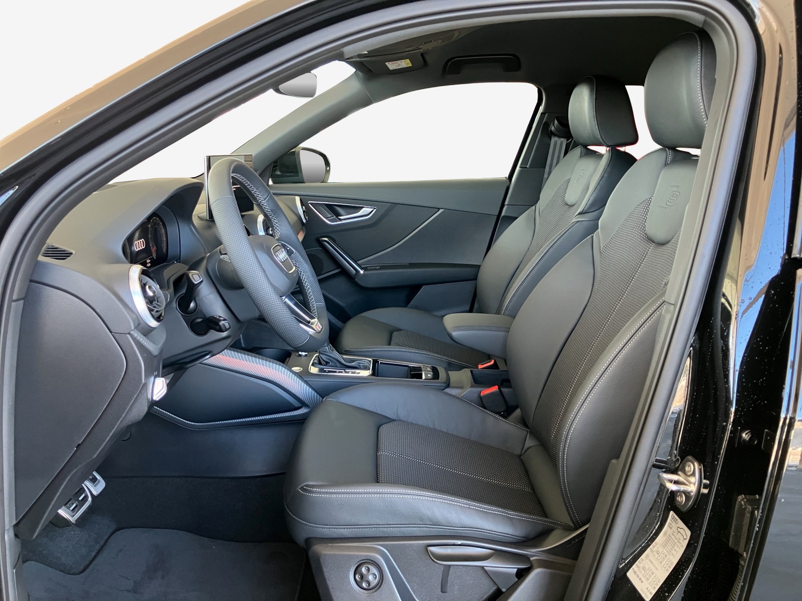 AUDI Q2 35 TFSI advanced S-tronic-image-7