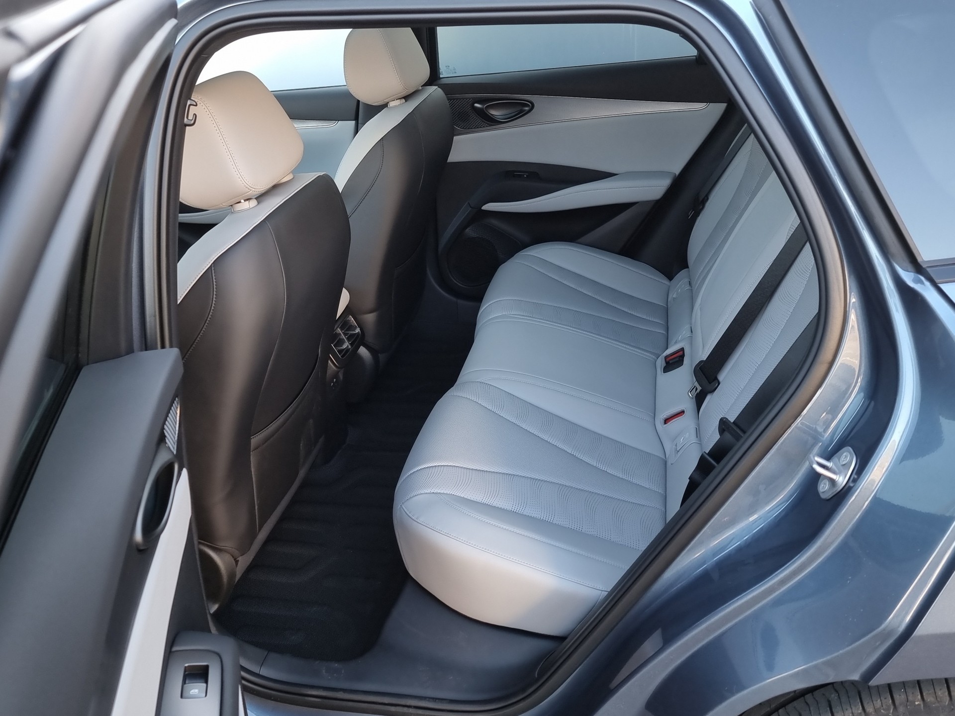BYD Seal 6 DM-i Comfort Lite-image-13