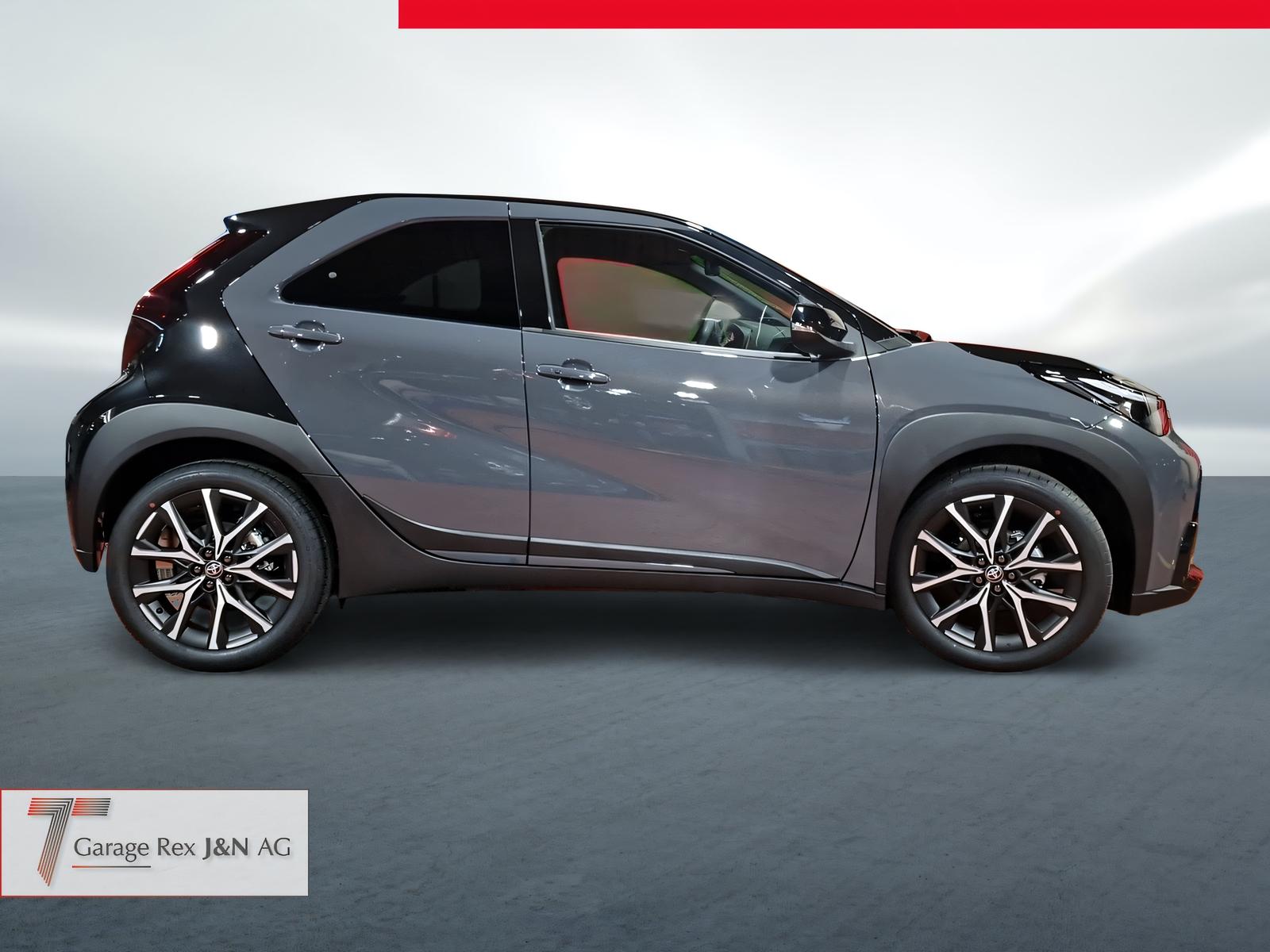 TOYOTA Aygo X 1.5 VVT-i HSD GR Sport-image-5