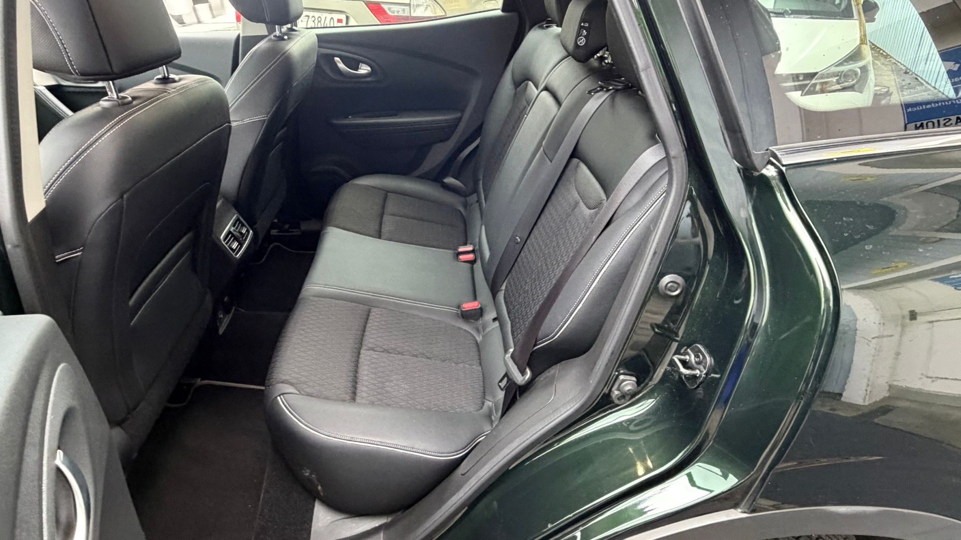 RENAULT Kadjar 1.3 16V Turbo Business EDC-image-14