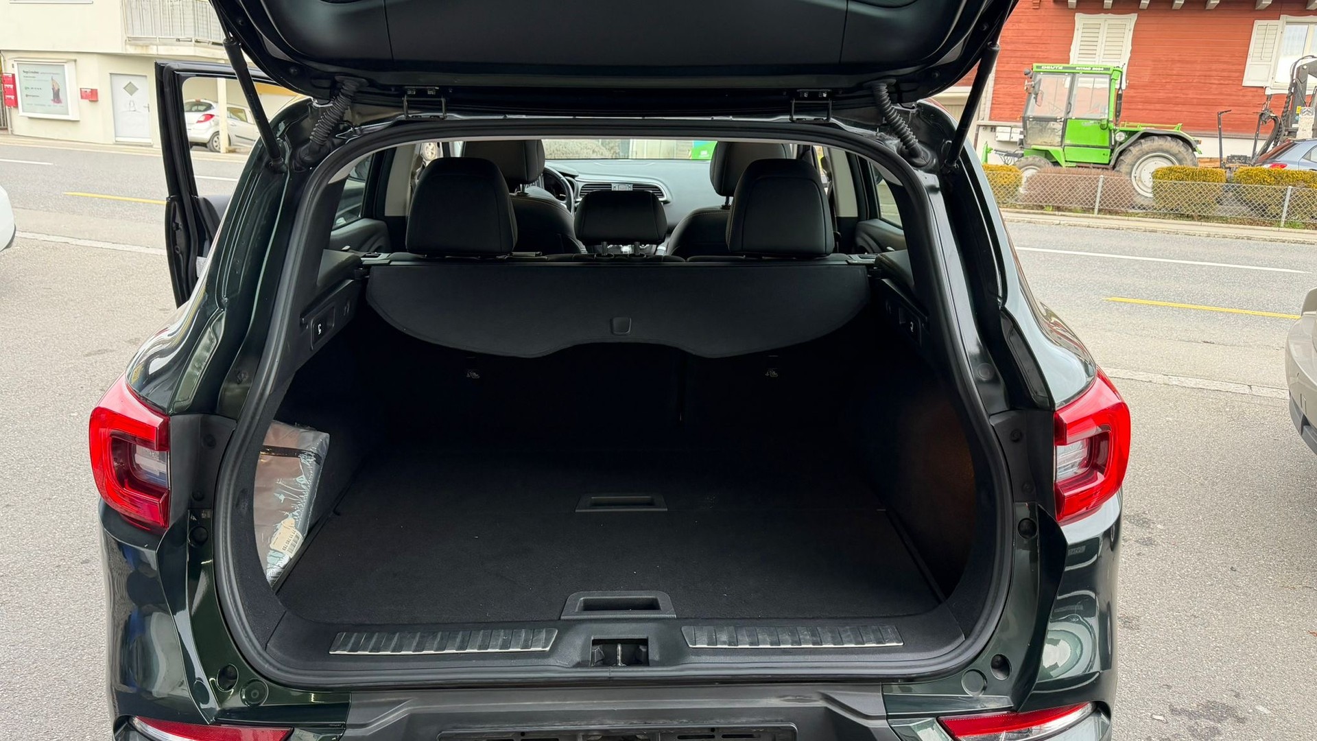 RENAULT Kadjar 1.3 16V Turbo Business EDC-image-16