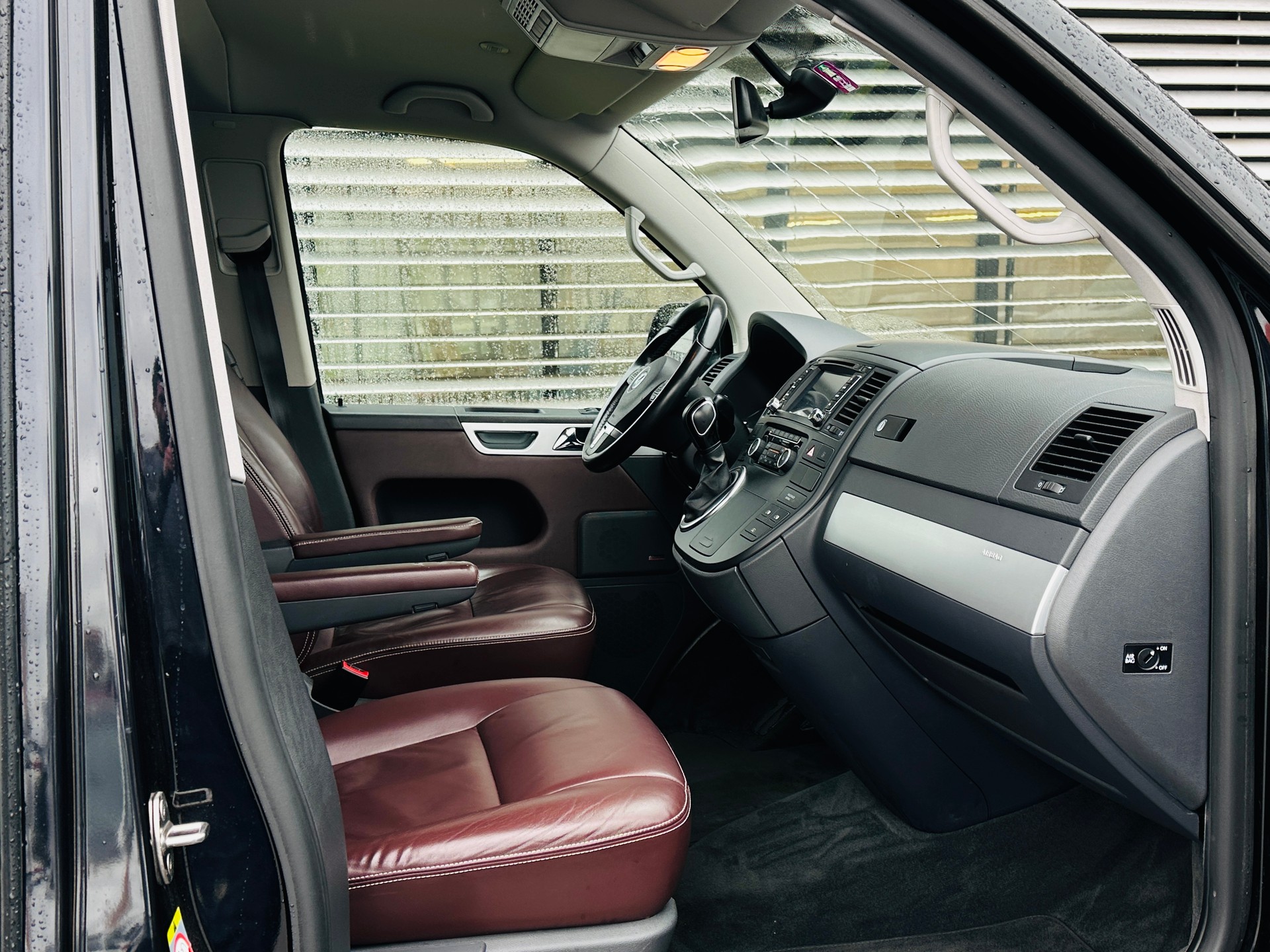 VW T5 Multivan 2.0 Bi-TDI CR Highline 4Motion DSG-image-14