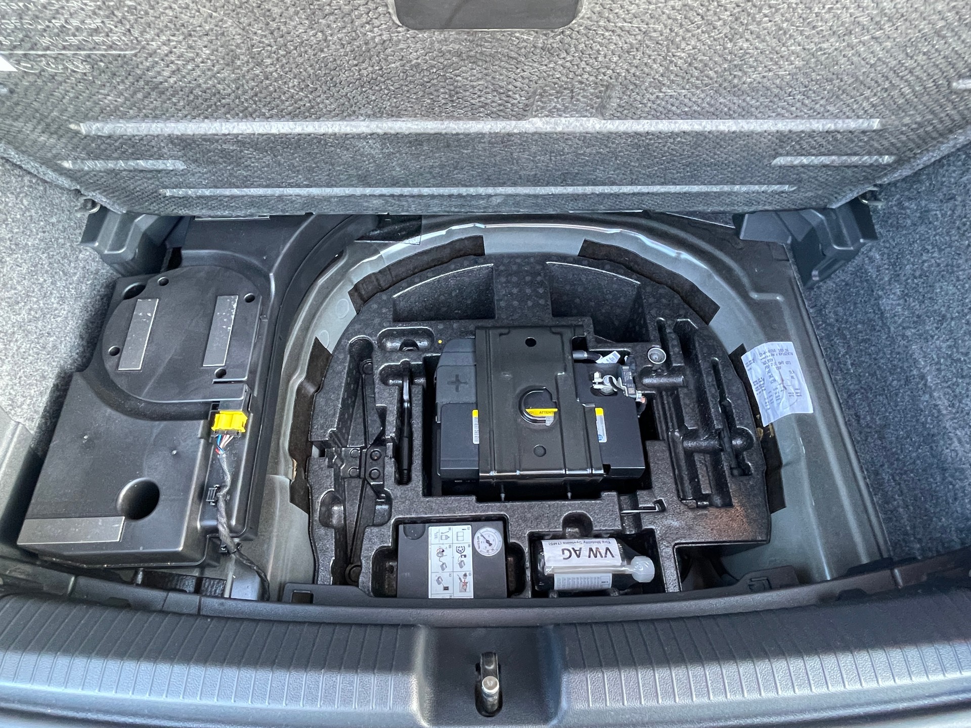 VW Polo 2.0 TSI GTI DSG-image-7