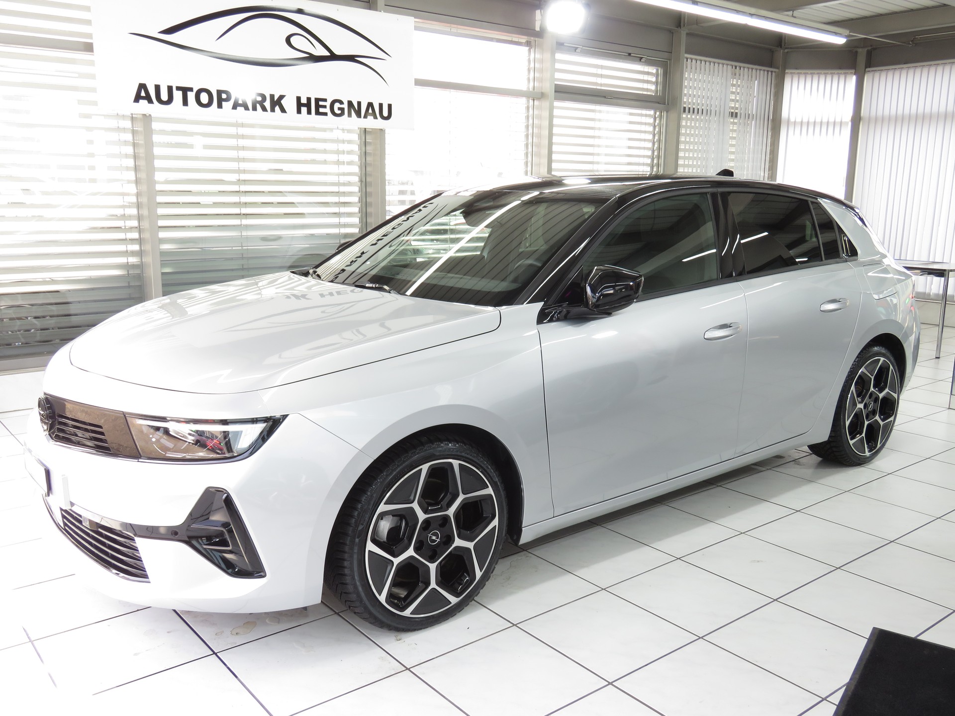 OPEL Astra 1.6 PHEV Turbo Swiss Plus A-image-0