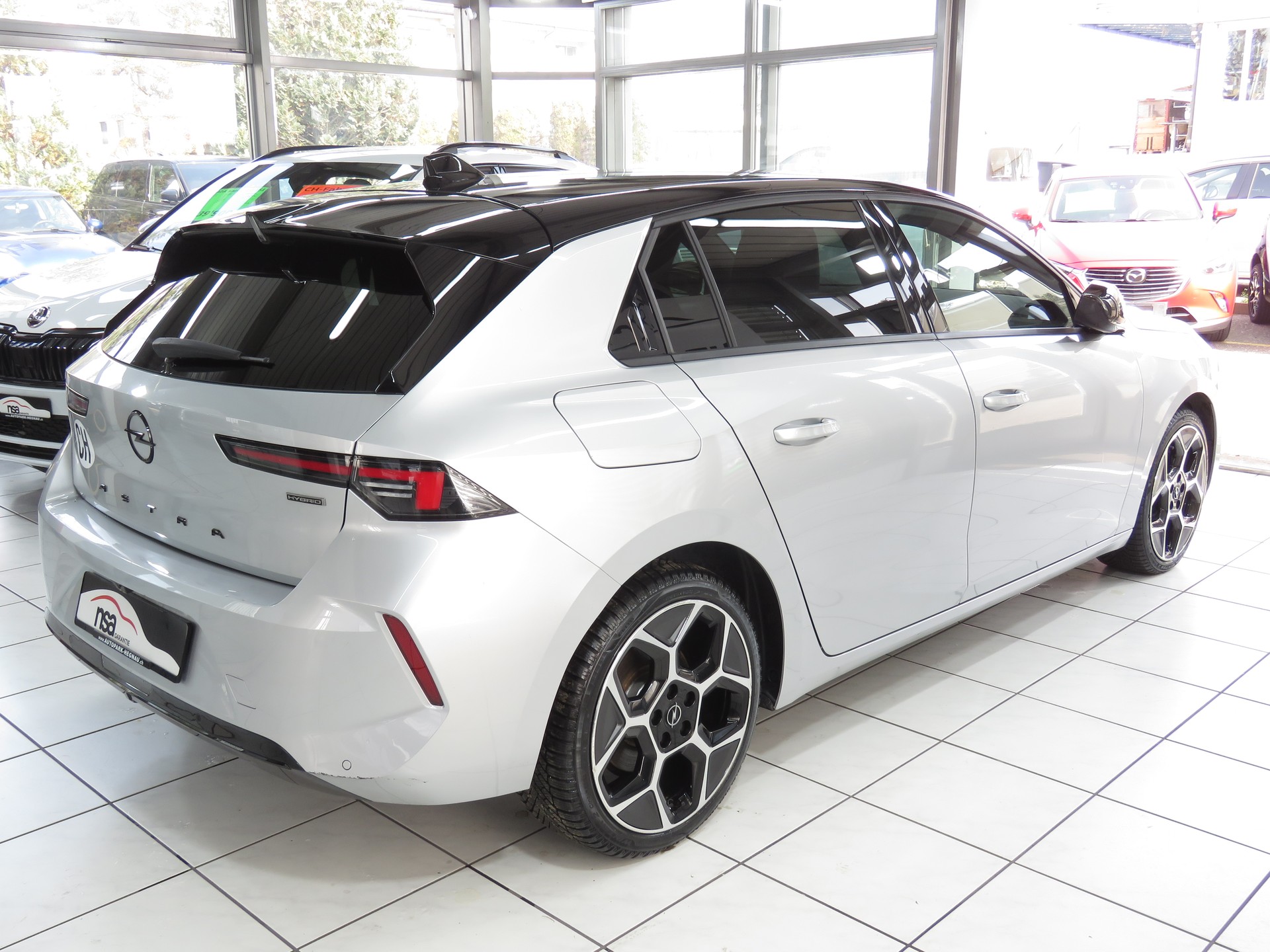 OPEL Astra 1.6 PHEV Turbo Swiss Plus A-image-3