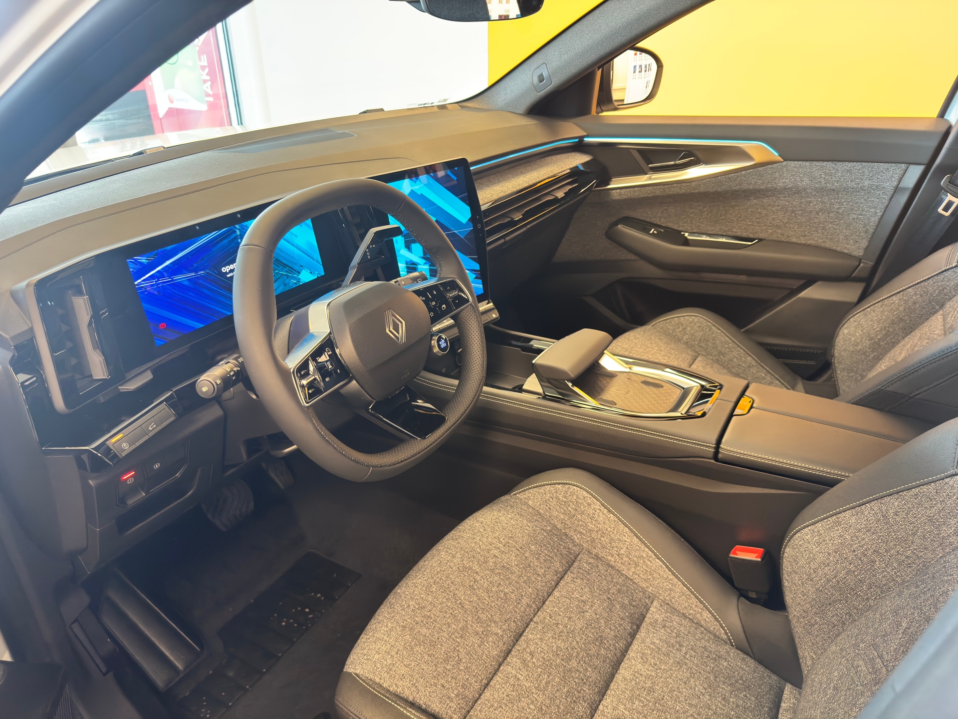 RENAULT Espace Full Hybrid E-Tech-image-5
