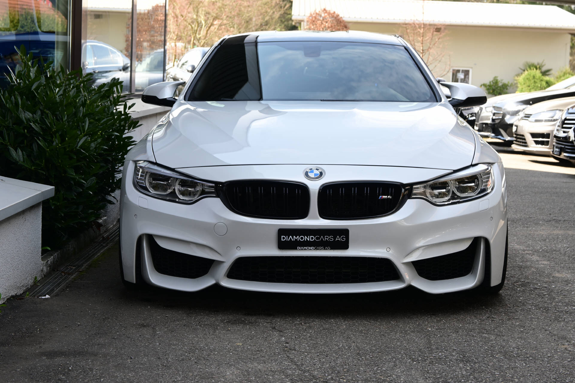 BMW M4 Coupé-image-2
