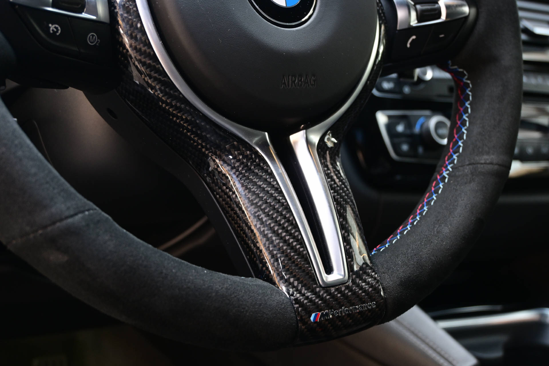 BMW M4 Coupé-image-13