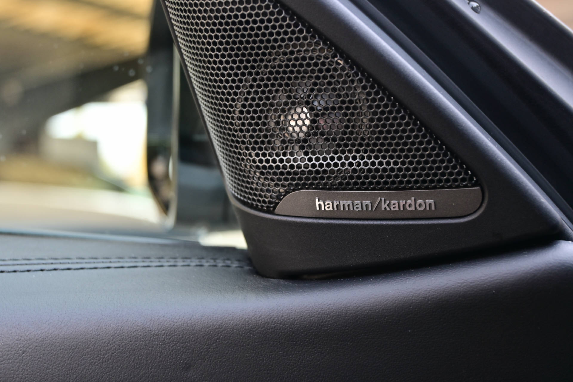 BMW M4 Coupé-image-19