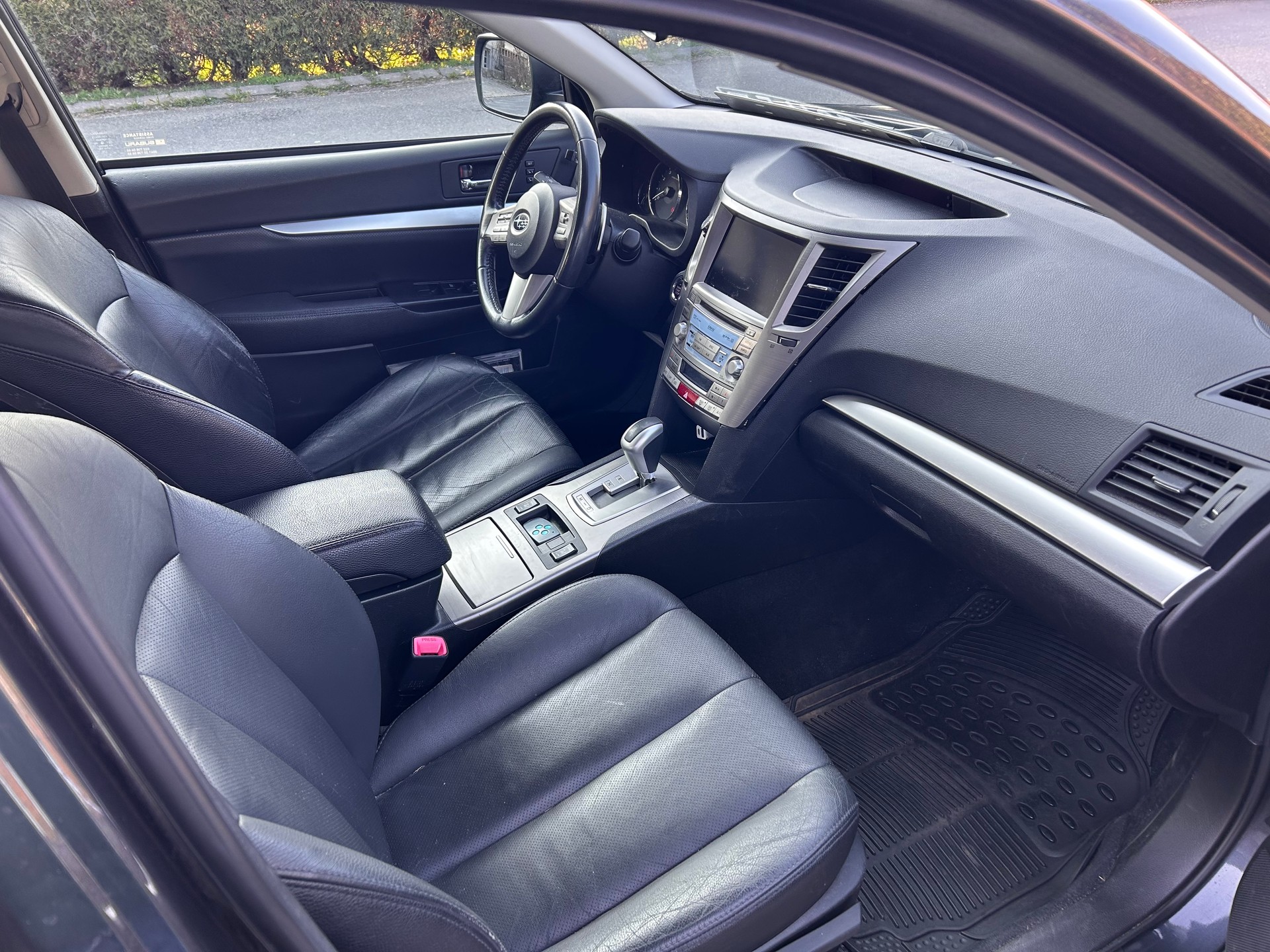 SUBARU Outback 2.5i Limited AWD Lineartronic-image-1