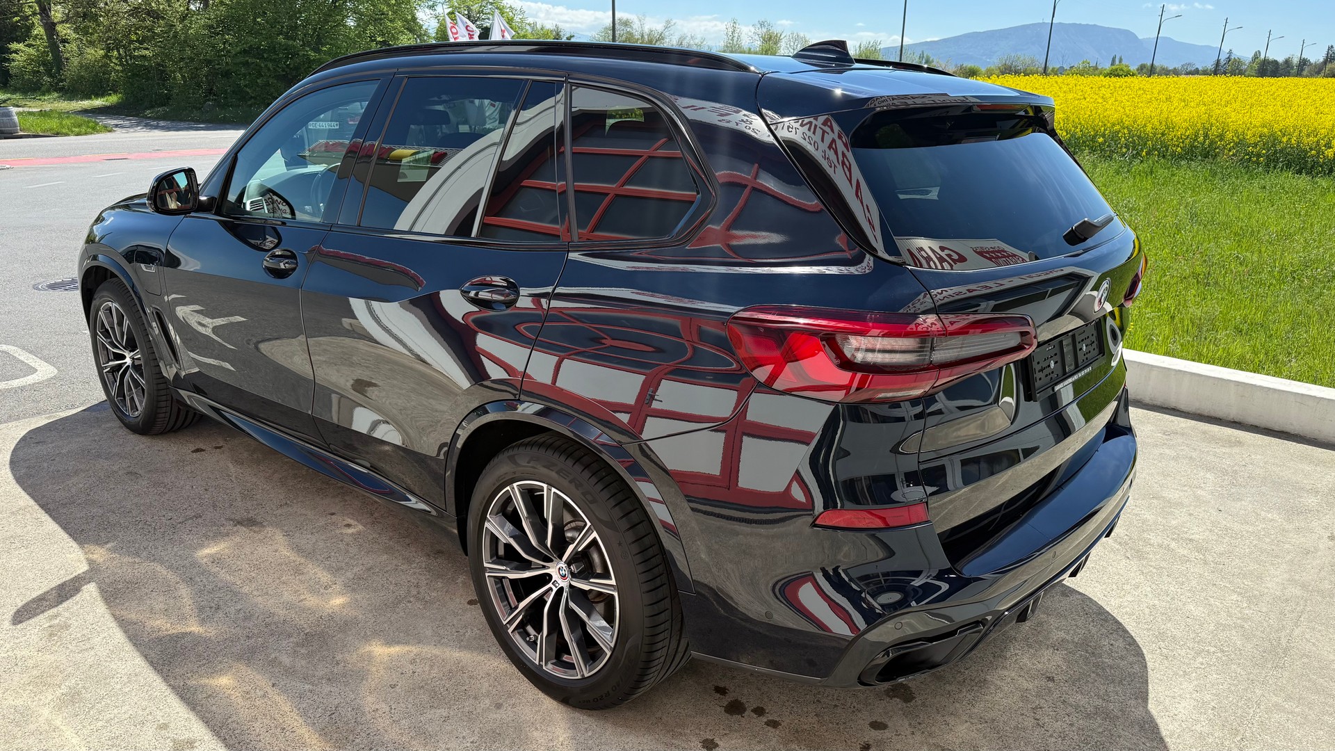 BMW X5 xDrive 45e M Sport Steptronic-image-5