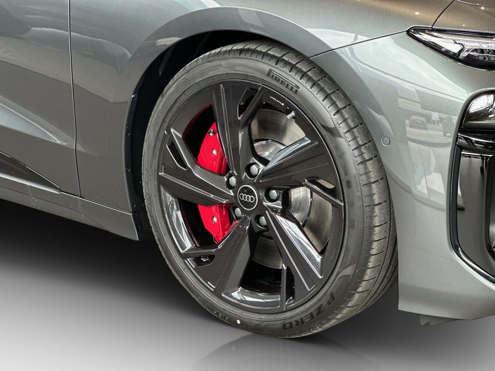 AUDI S6 Sportback e-tron quattro-image-15