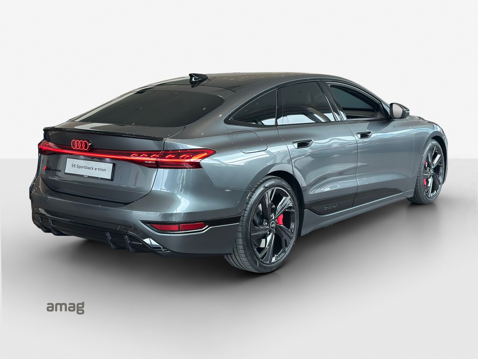 AUDI S6 Sportback e-tron quattro-image-4