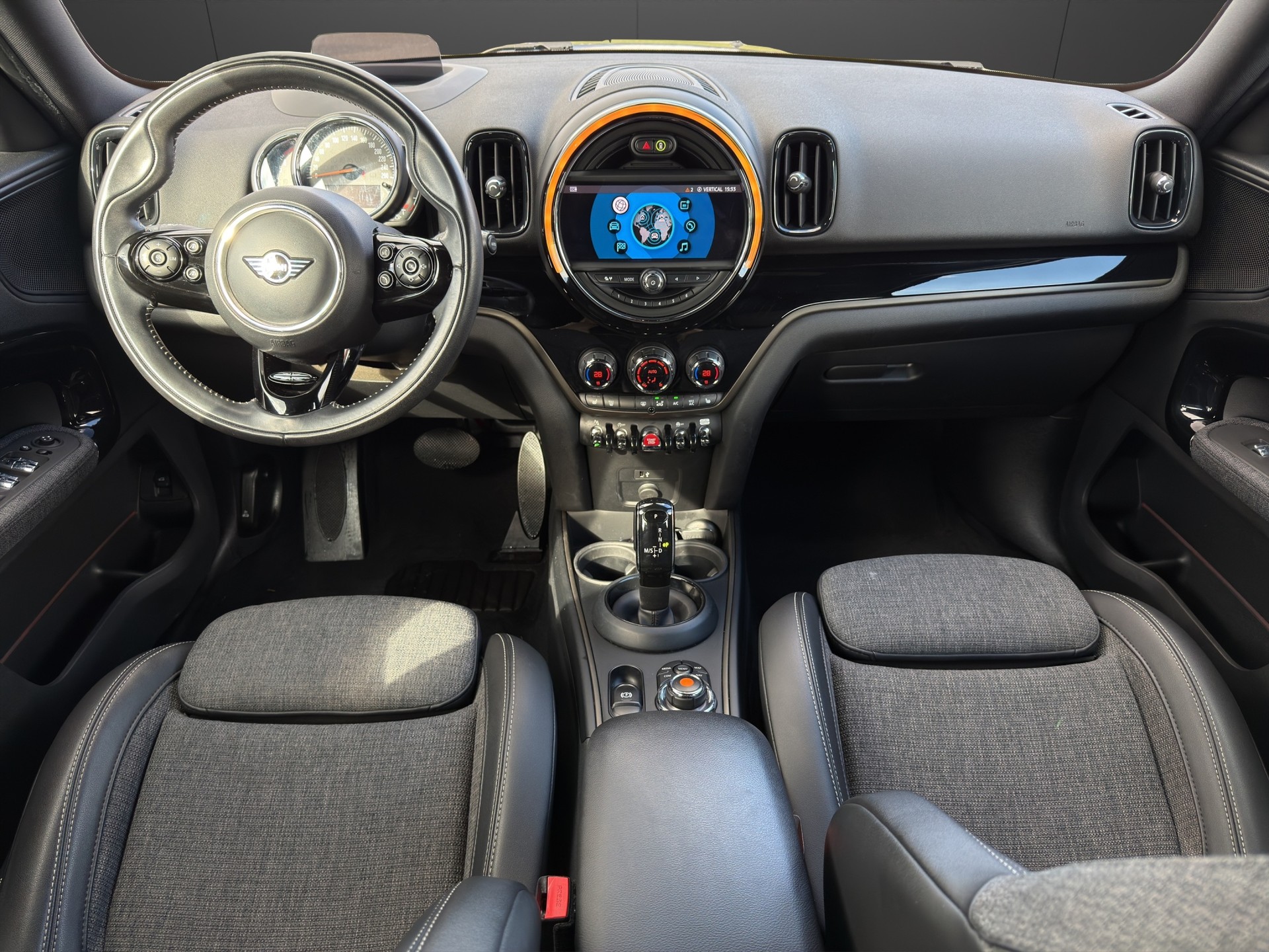 MINI Countryman Cooper ALL4 Steptronic-image-12