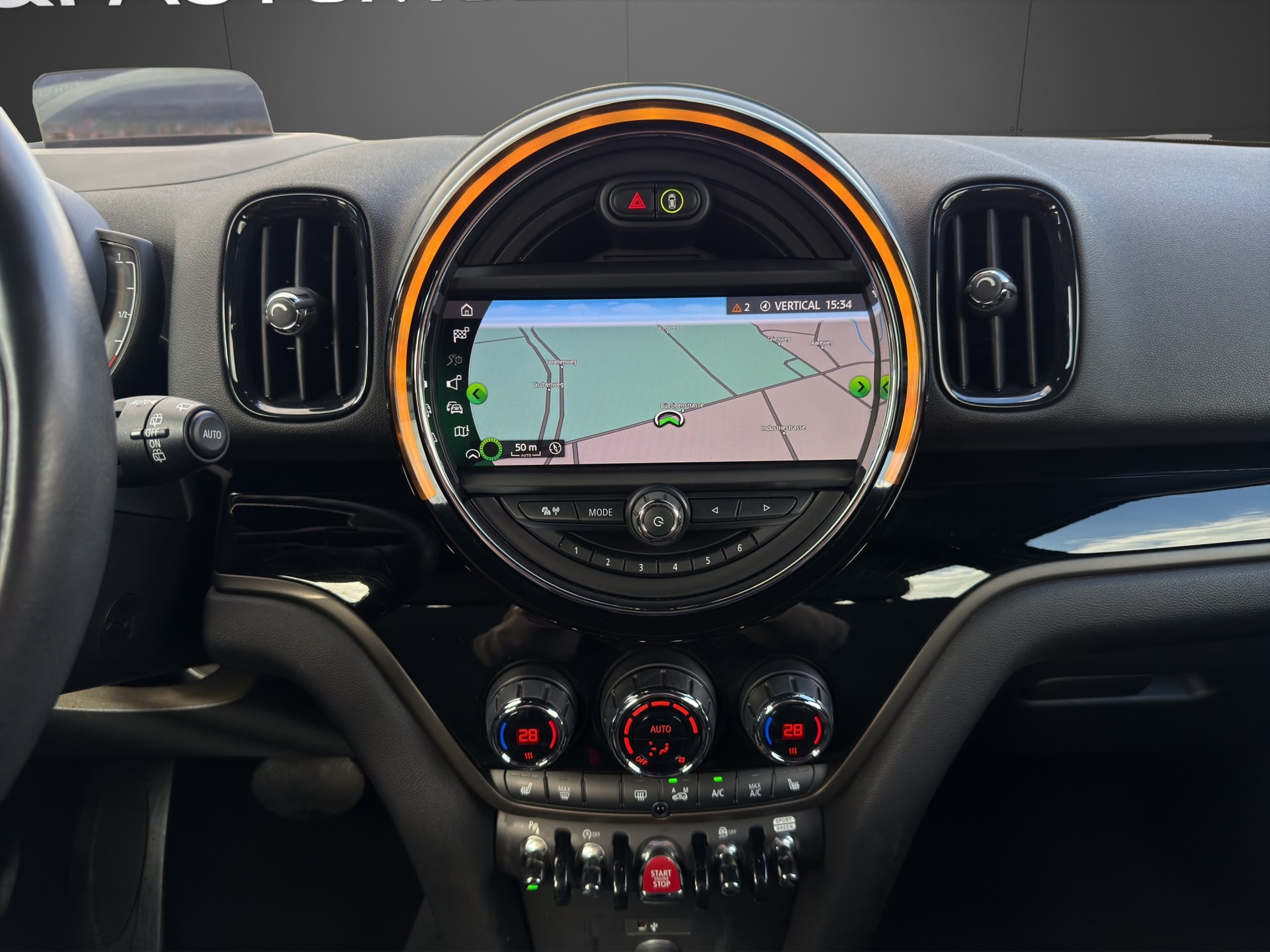 MINI Countryman Cooper ALL4 Steptronic-image-14