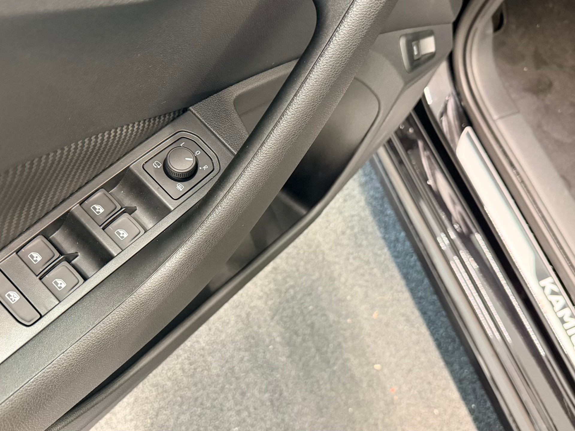 SKODA Kamiq 1.5 TSI Monte Carlo DSG-image-12