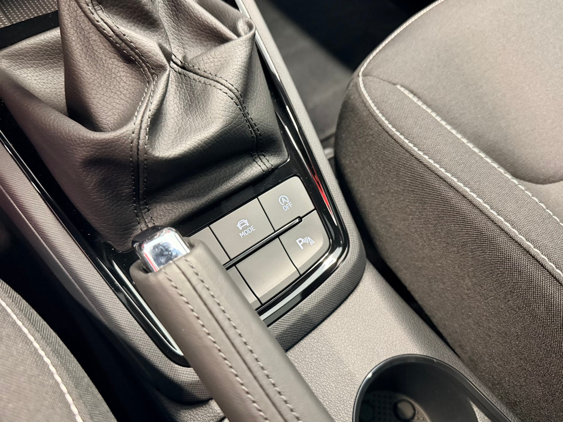 SKODA Kamiq 1.5 TSI Monte Carlo DSG-image-24