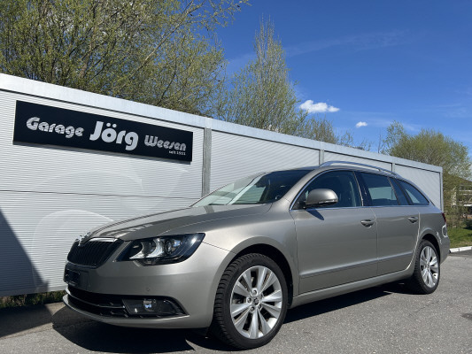 SKODA Superb 2.0TDi Elegance4x4-image-0