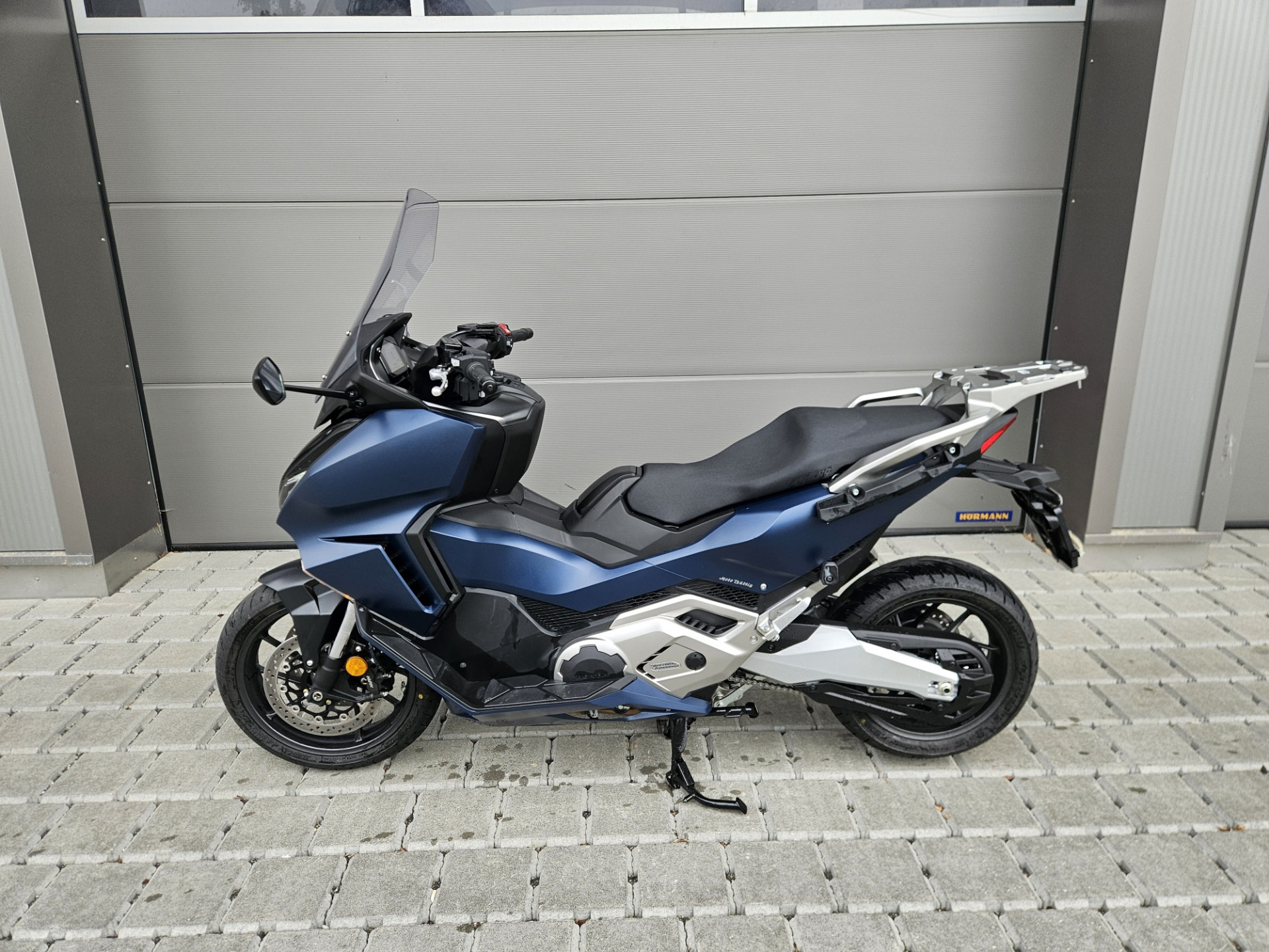 HONDA NSS 750 Forza-showroom-element-3