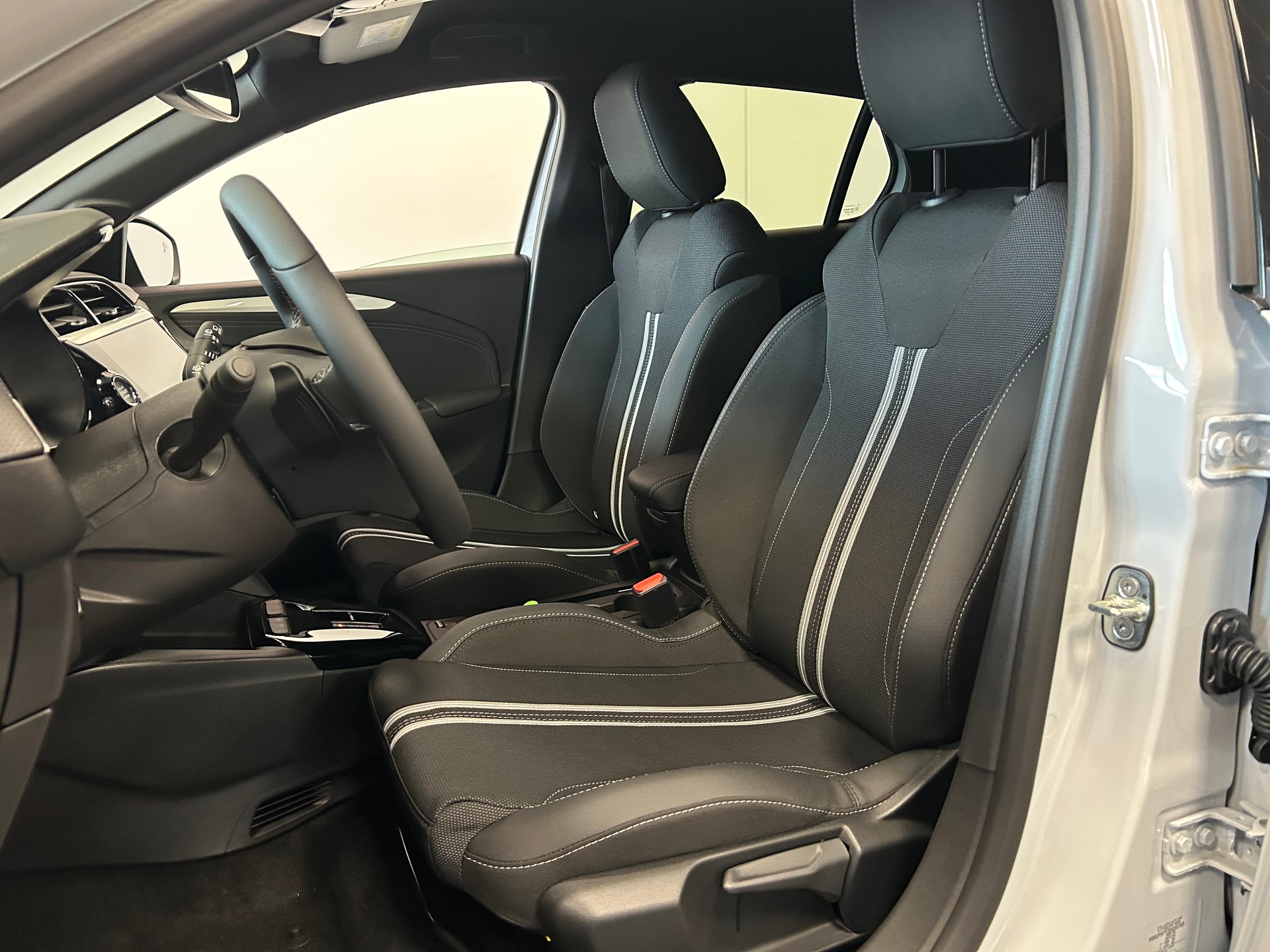 OPEL Corsa 1.2 MHEV GS-image-9