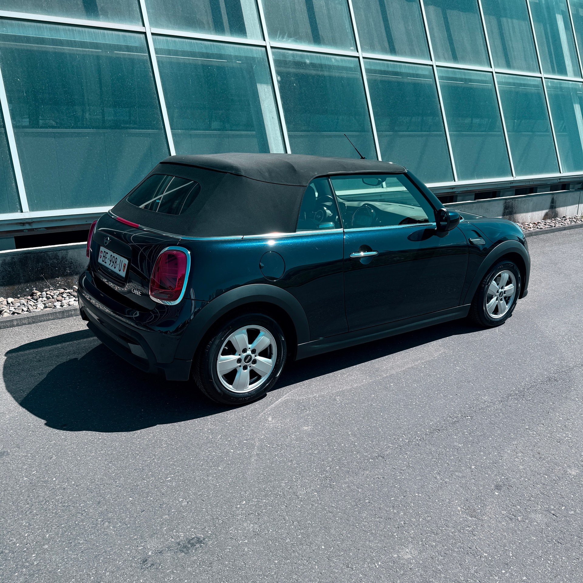MINI One Cabriolet-image-14
