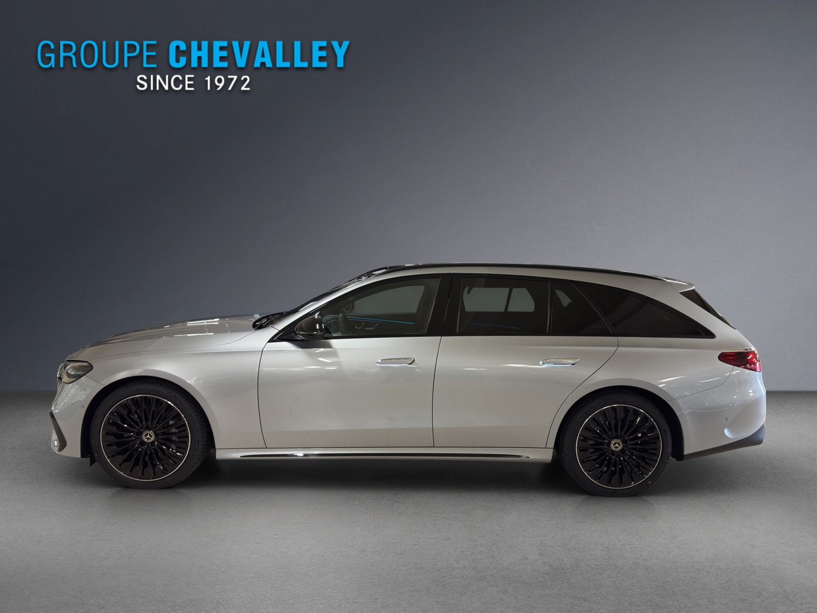 MERCEDES-BENZ E 200 4M Break-showroom-element-1
