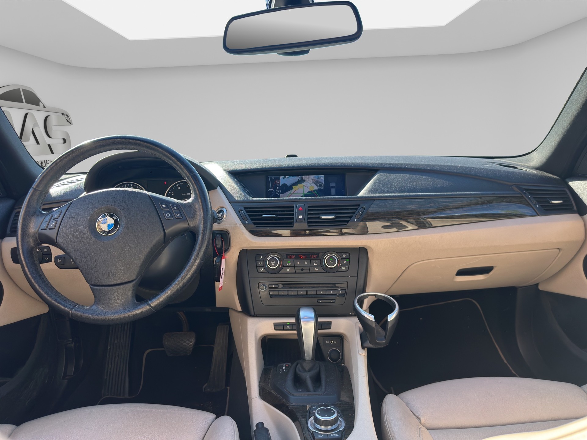BMW X1 xDrive 28i Steptronic-image-11