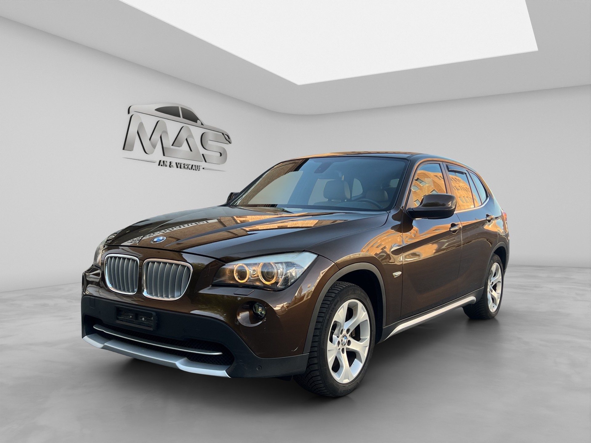 BMW X1 xDrive 28i Steptronic-image-0