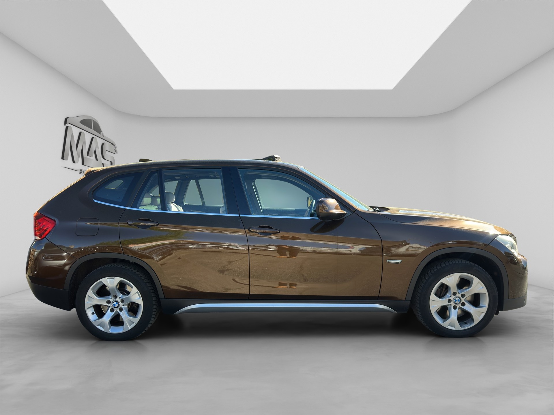 BMW X1 xDrive 28i Steptronic-image-6