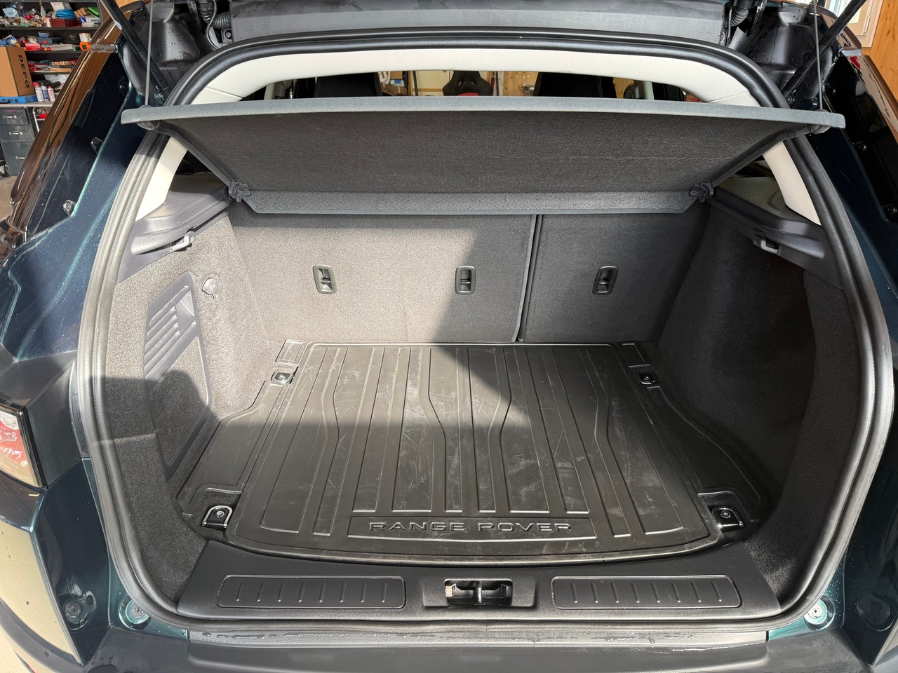 LAND ROVER Range Rover Evoque 2.2 TD4 Pure AT6-image-12